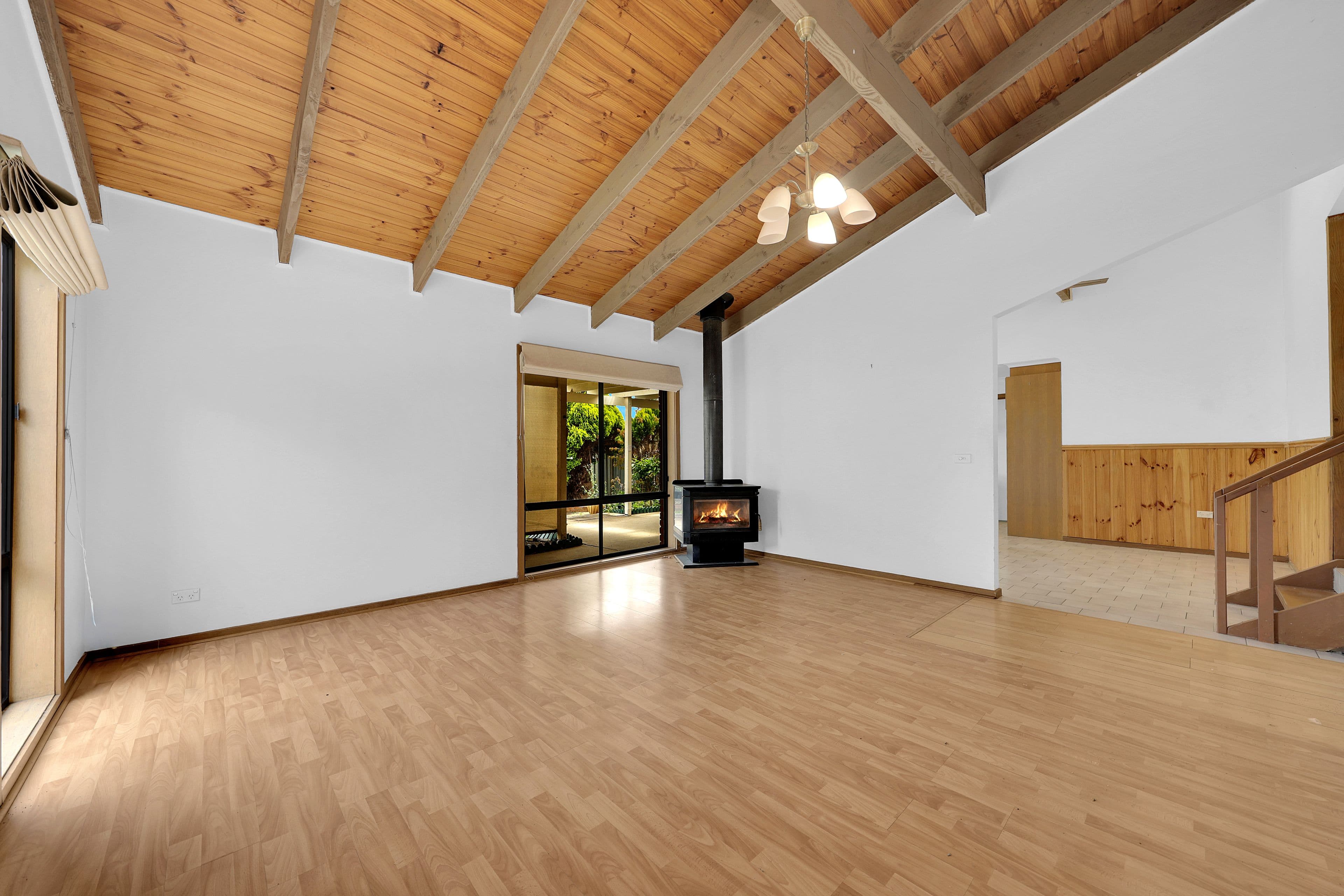 19 Crampton Crescent, Mill Park VIC 3082, Mill Park - Thumbnail 3