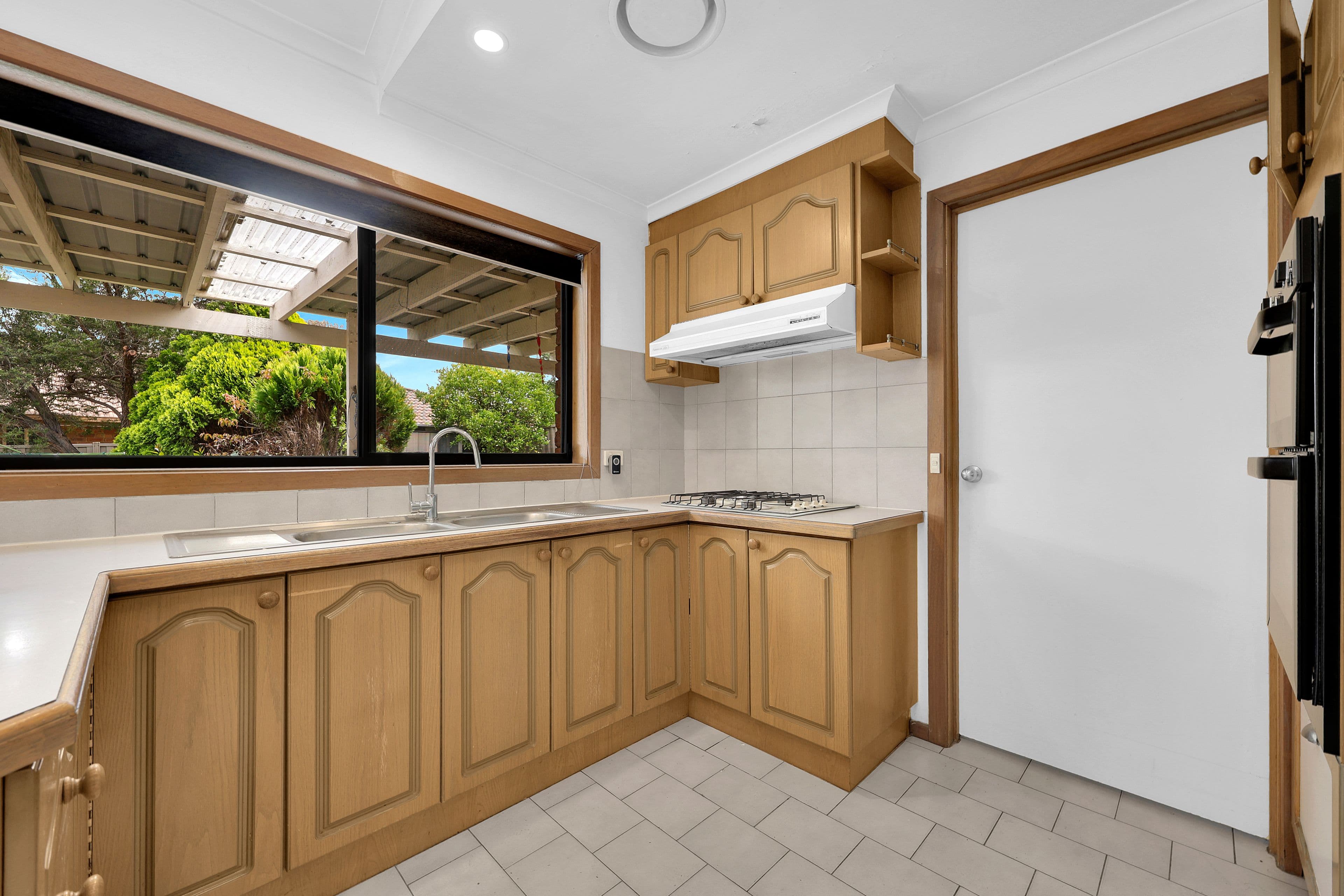 19 Crampton Crescent, Mill Park VIC 3082, Mill Park - Thumbnail 4