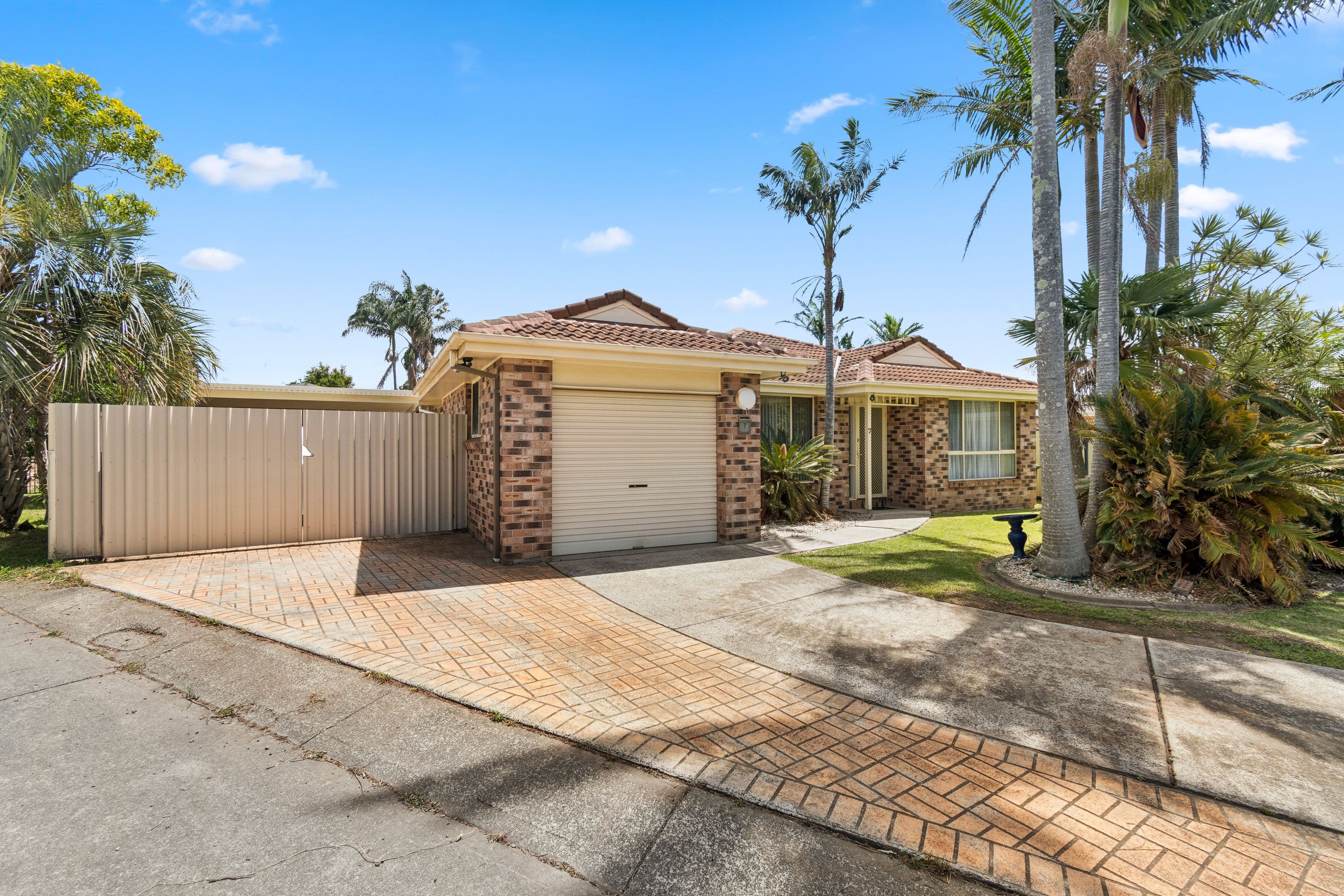 7 Ball Place, Albion Park Rail NSW 2527, Albion Park Rail - Image 1