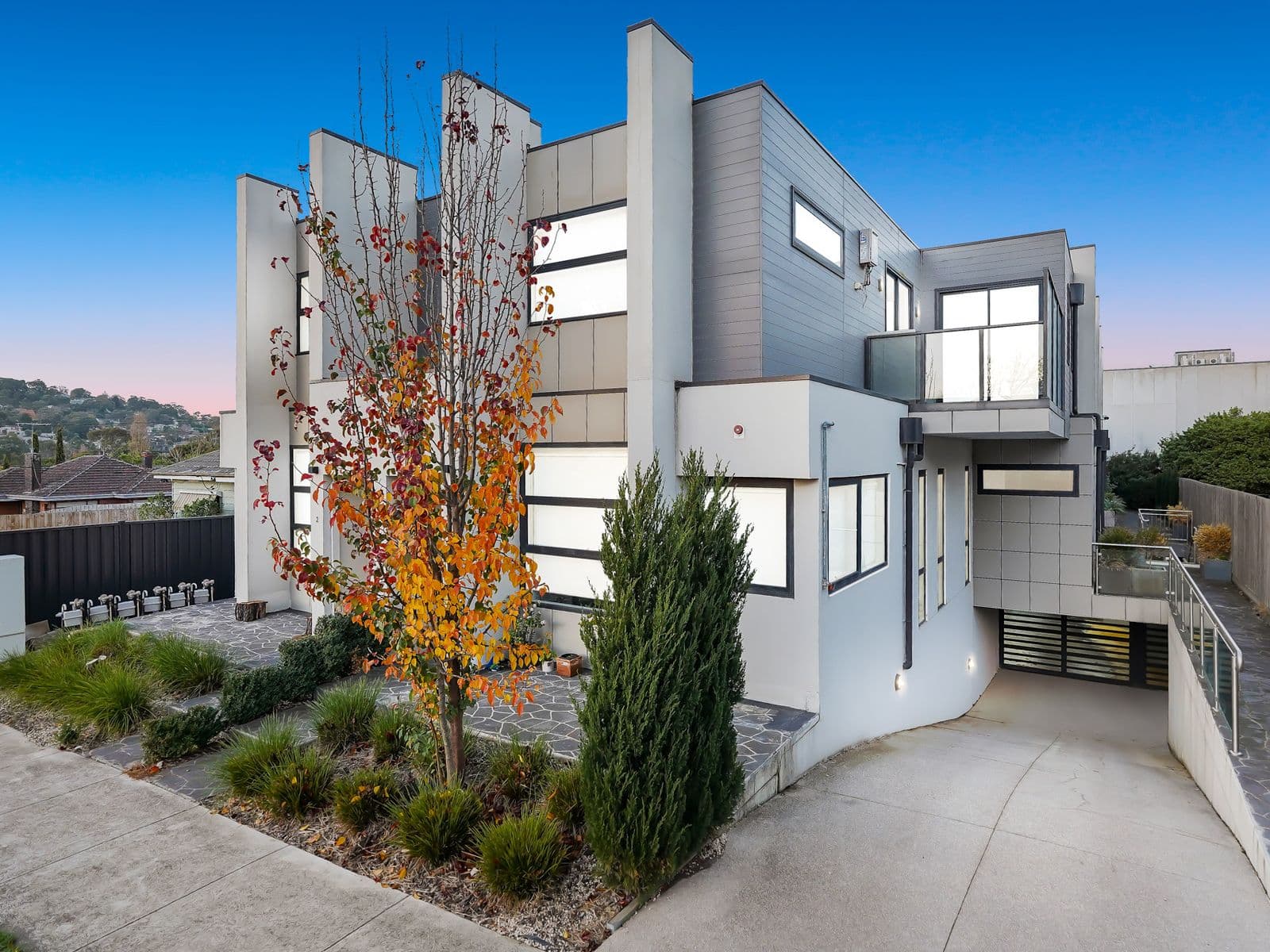 10 Sherbrook Avenue, Ringwood - Image 1