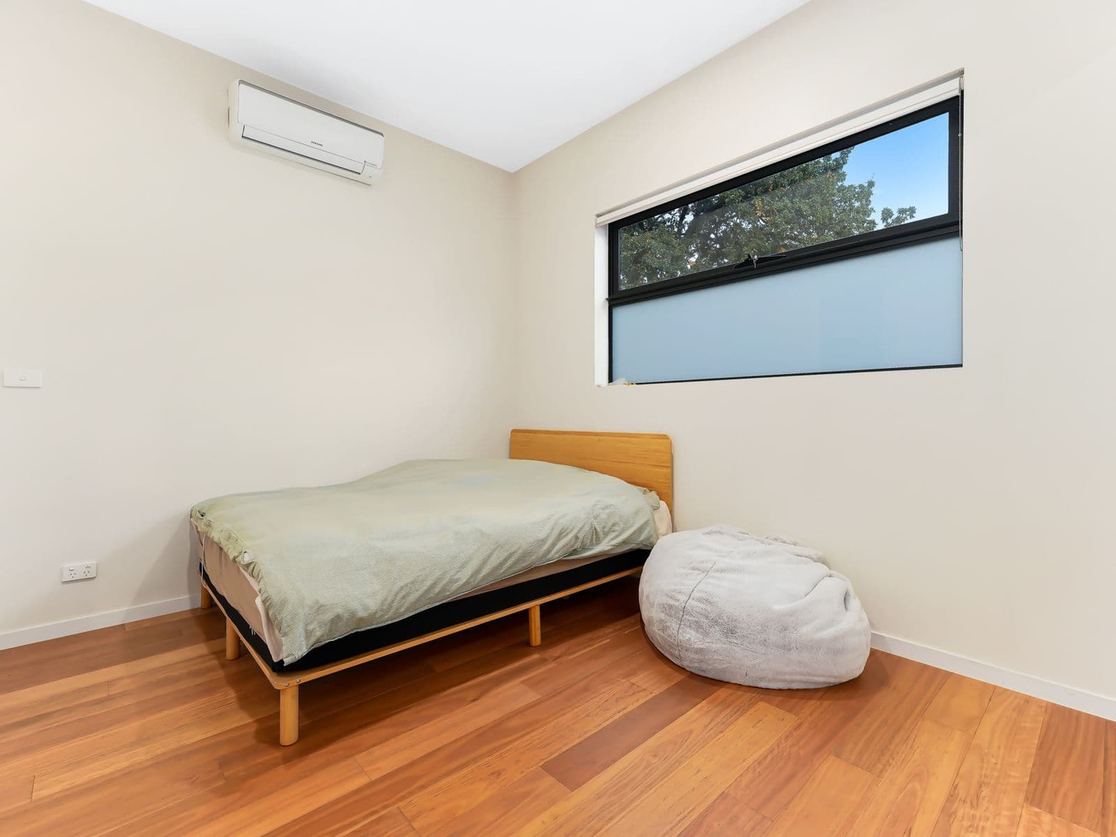 10 Sherbrook Avenue, Ringwood - Thumbnail 5