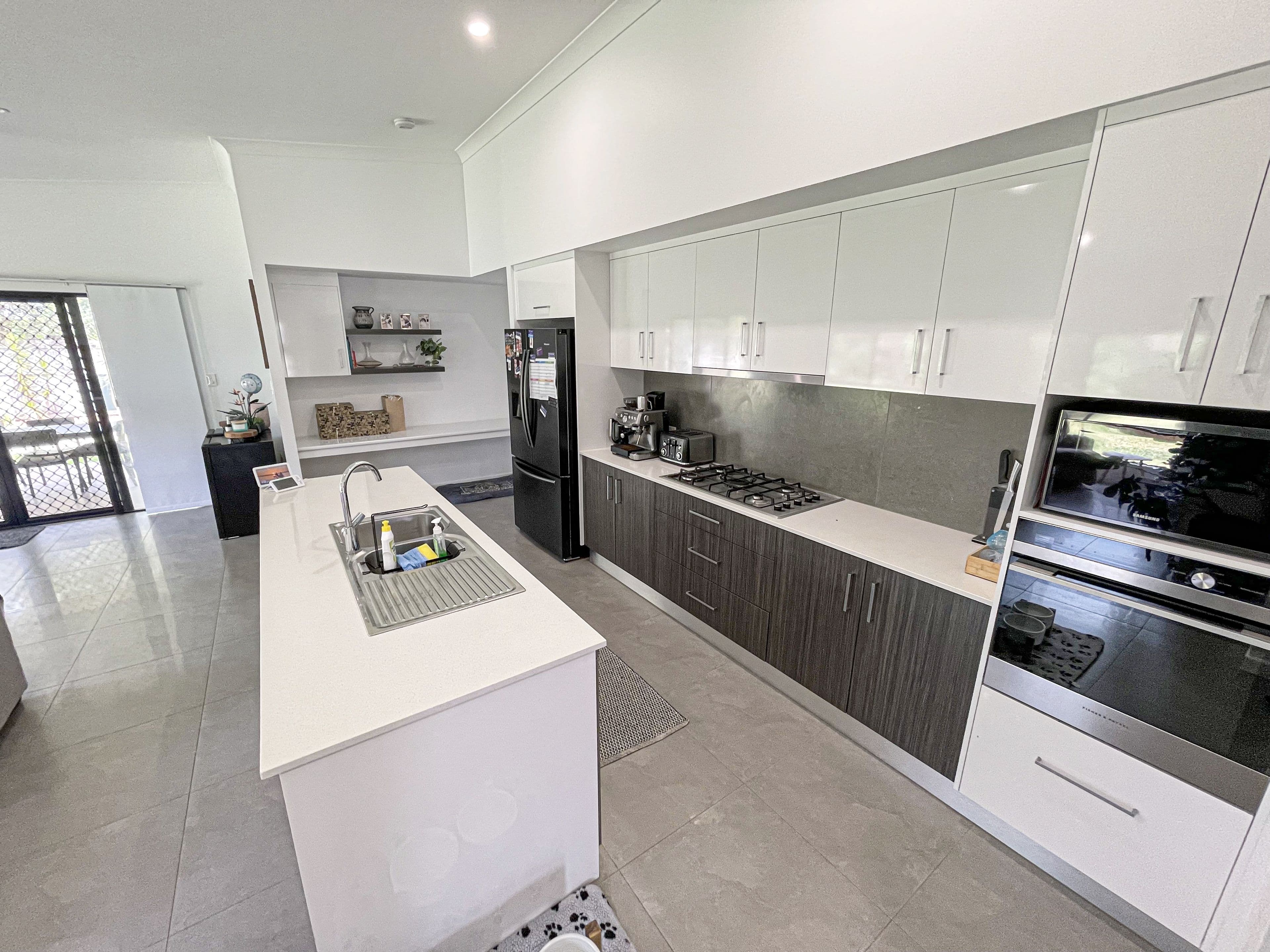 15 Noipo Crescent, Redlynch QLD 4870, Redlynch - Thumbnail 3