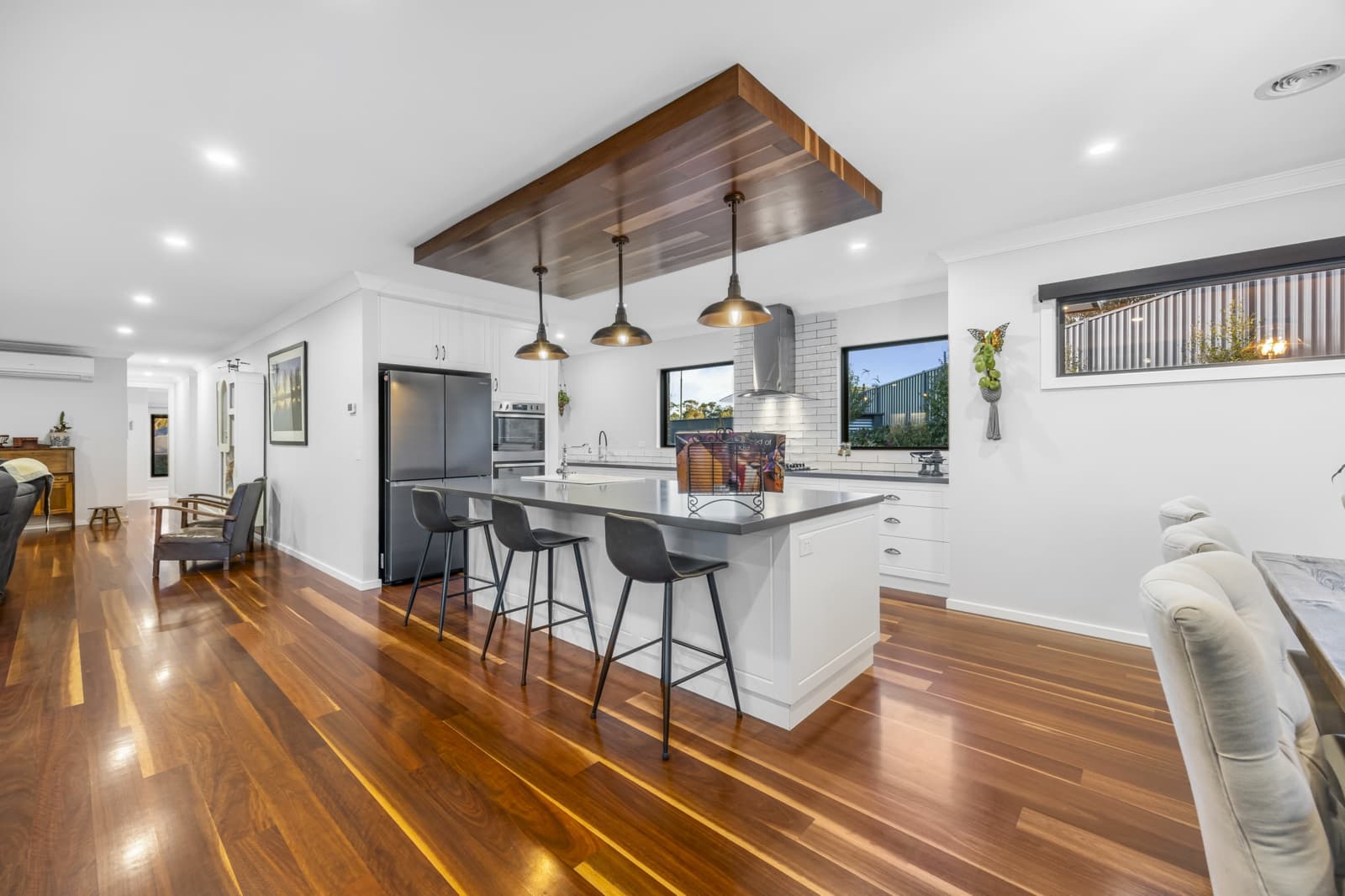 10 Greenhaven Court, Mount Clear - Thumbnail 8