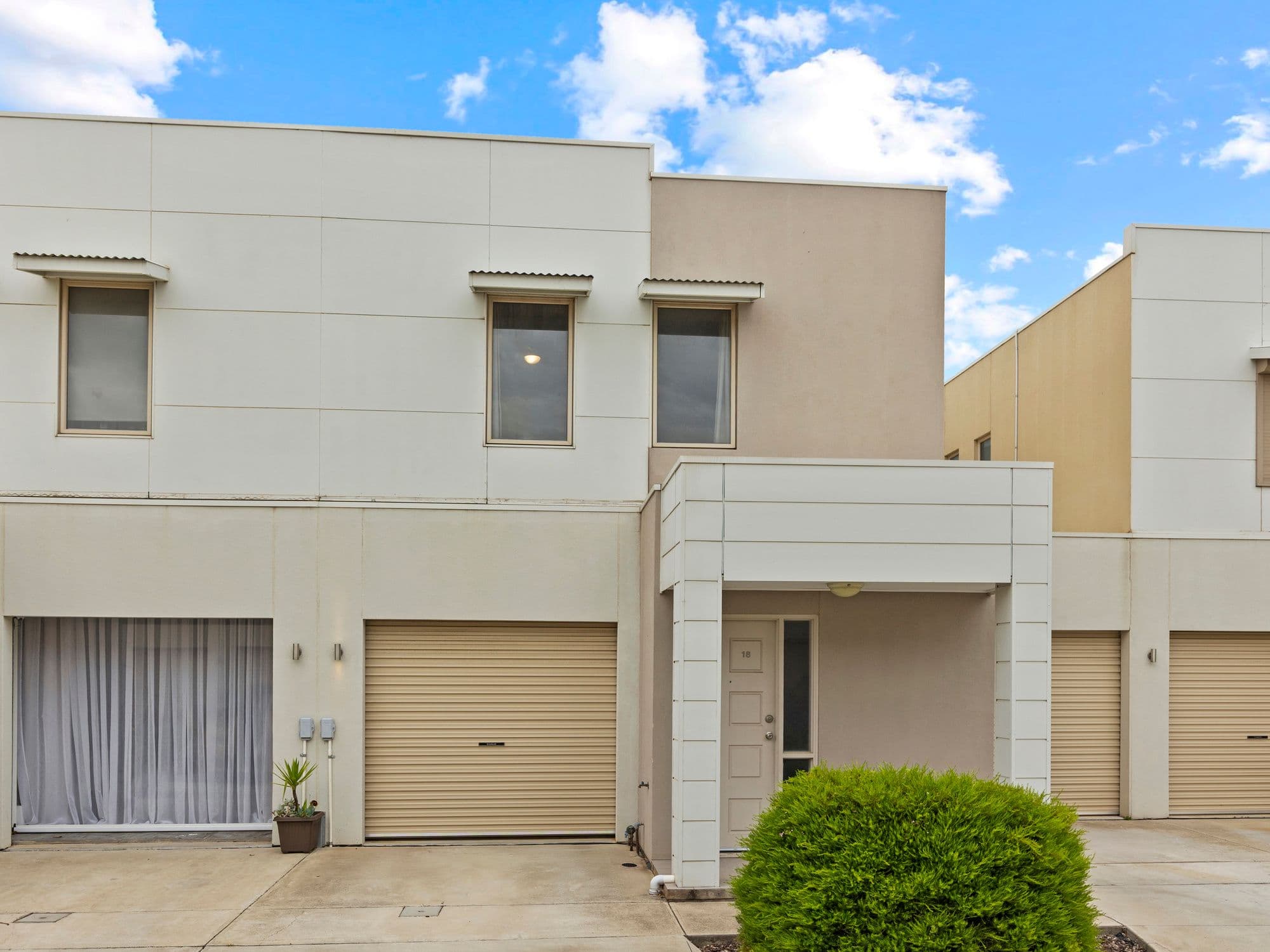 19 Hereford Lane, Woodcroft SA 5162, Woodcroft - Image 1