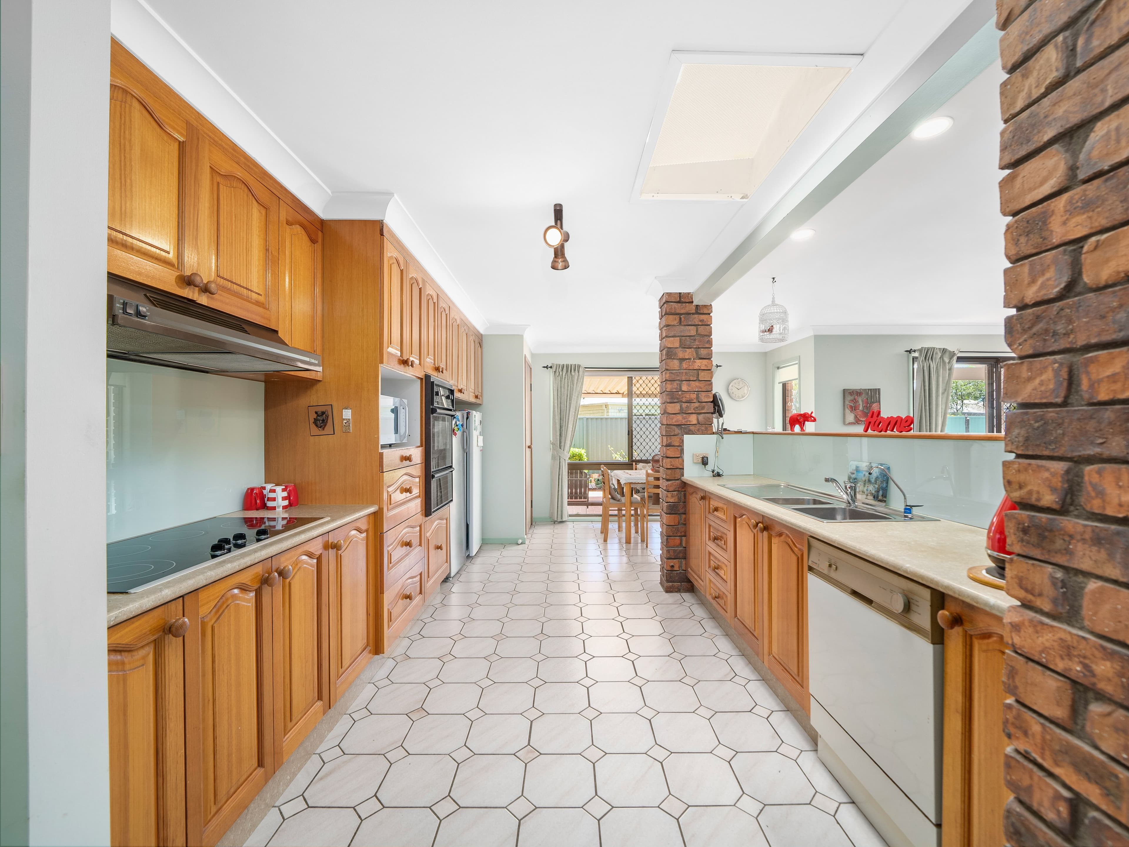 18 Featherstone Street, Kippa-Ring QLD 4021, Kippa-Ring - Thumbnail 7