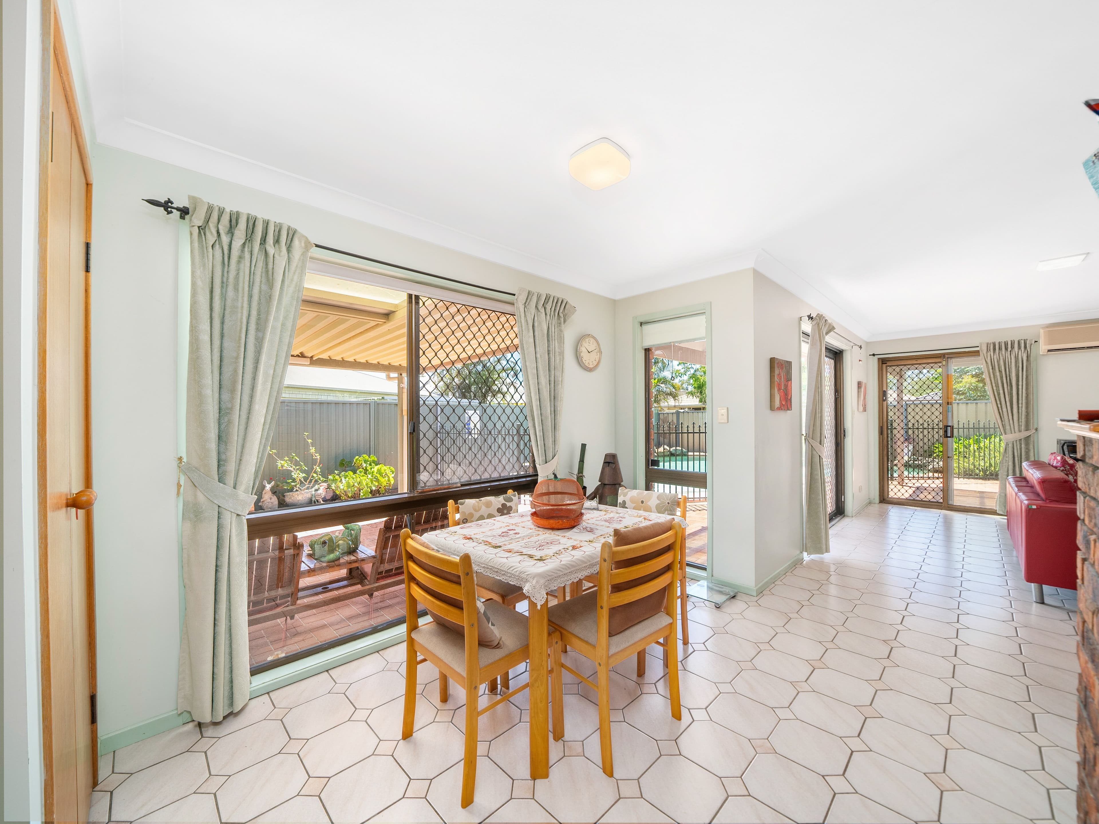 18 Featherstone Street, Kippa-Ring QLD 4021, Kippa-Ring - Thumbnail 8
