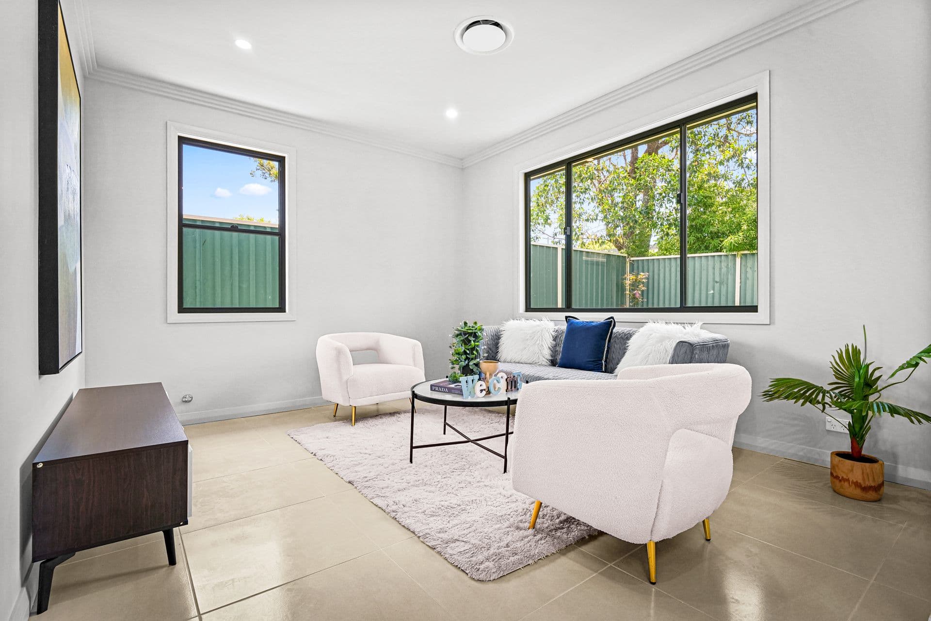 20 Rotorua Street, Lethbridge Park - Thumbnail 2
