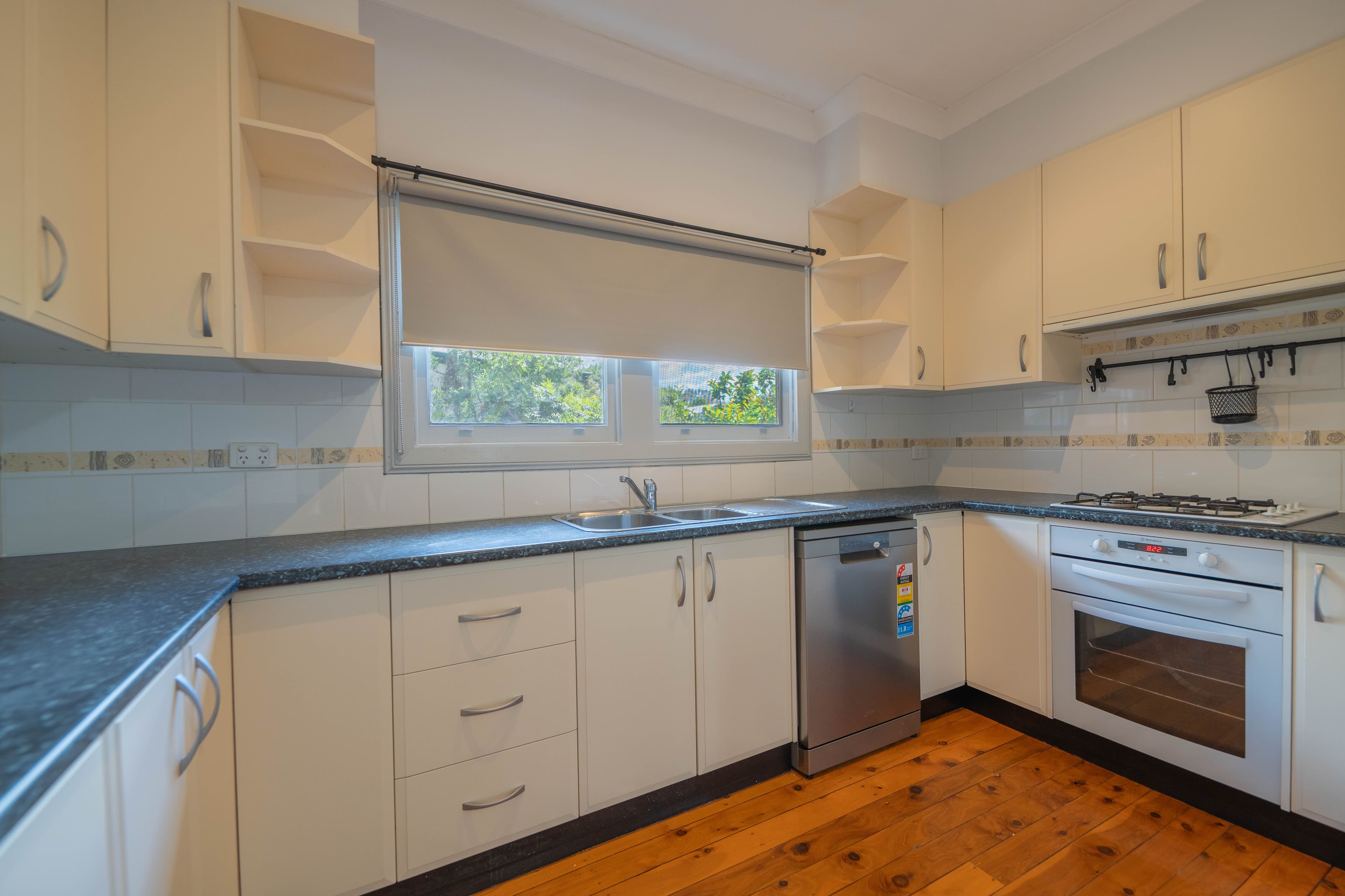 10 Carrington Street, Parkes NSW 2870, Parkes - Thumbnail 4