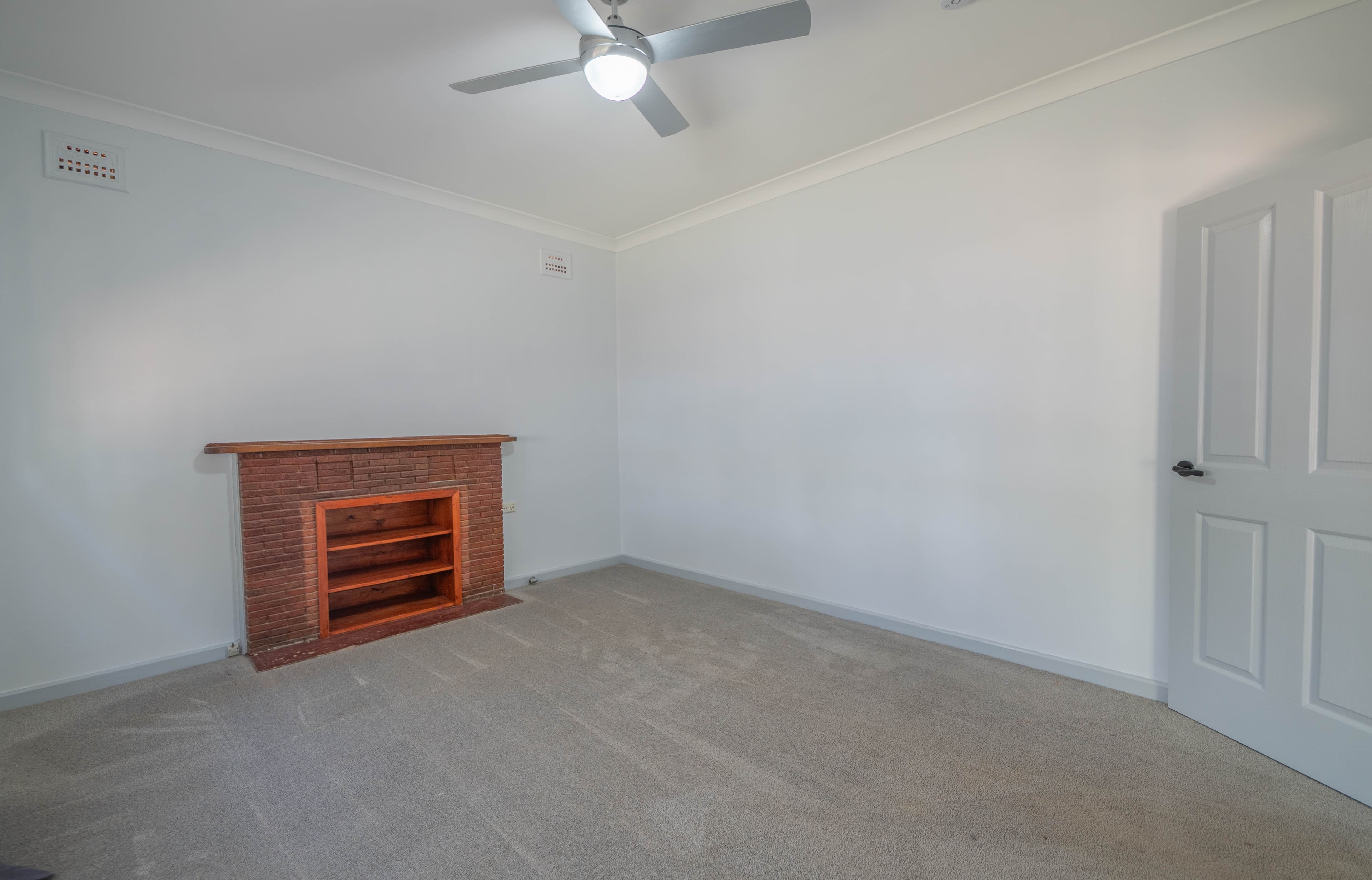 10 Carrington Street, Parkes NSW 2870, Parkes - Thumbnail 5