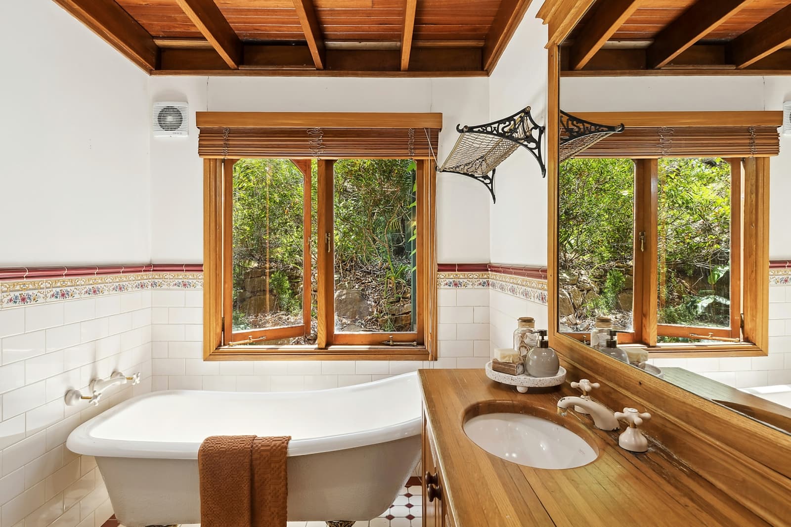 23 Horsfield Road,Horsfield Bay, Horsfield Bay - Thumbnail 8