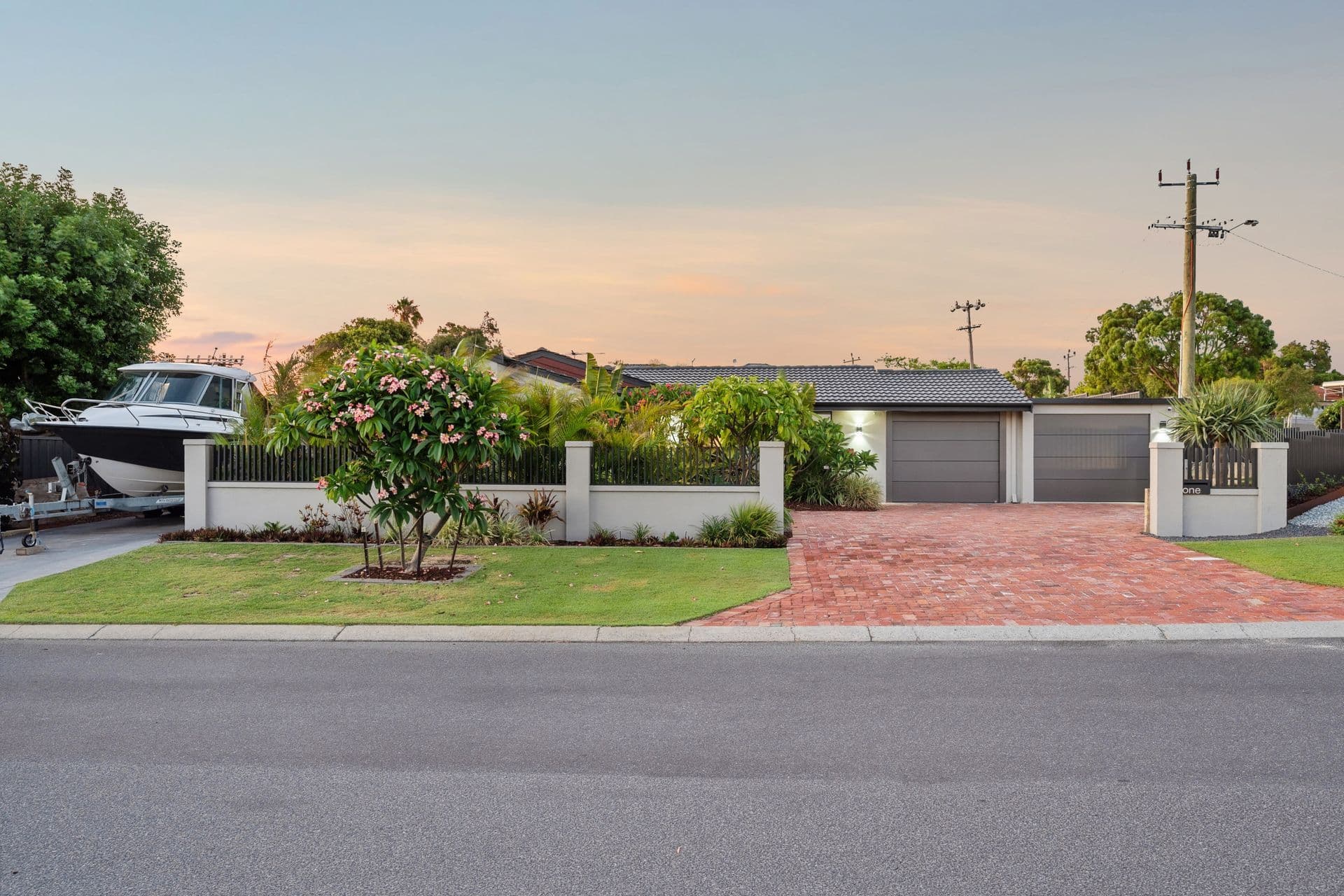 1 Airlie Street, Kallaroo WA 6025, Kallaroo - Image 1