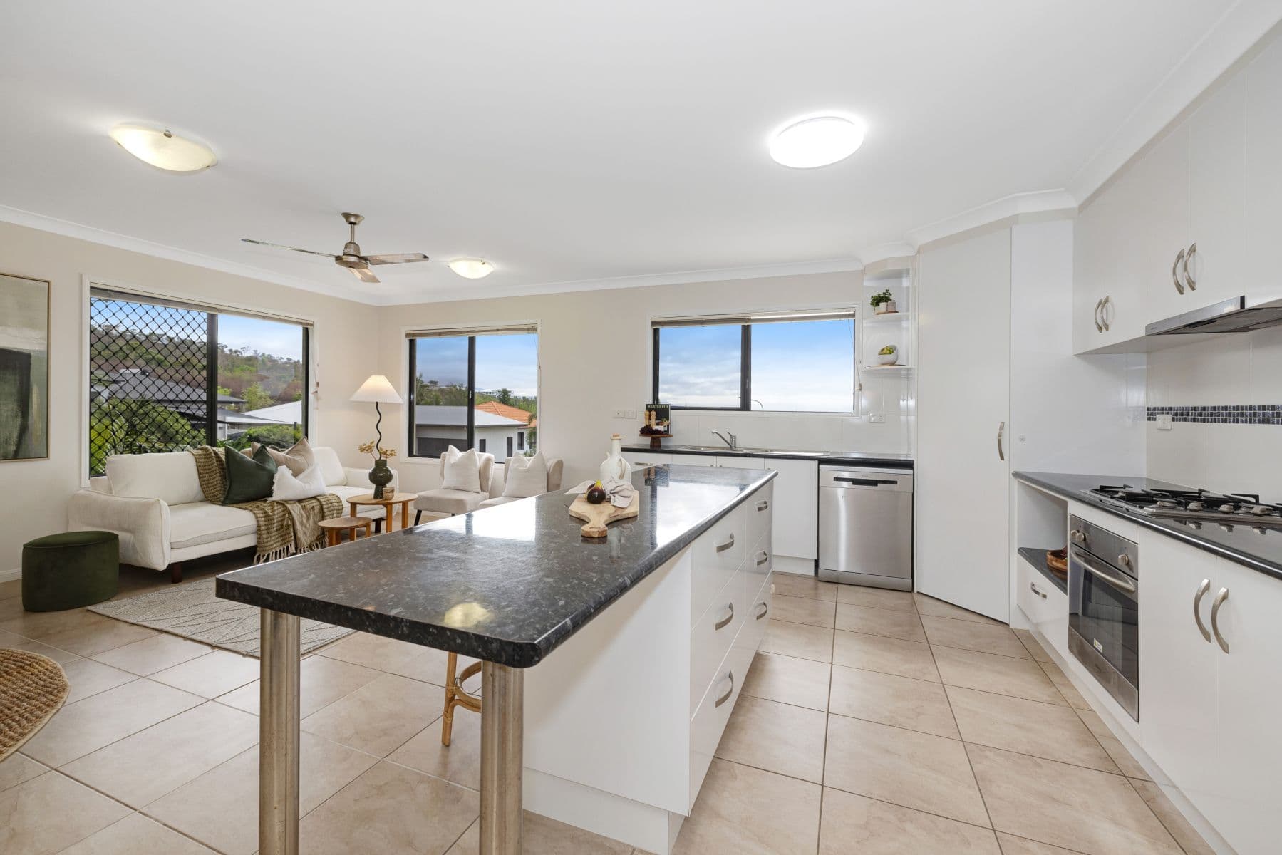 14 Jindalee Crescent, Douglas QLD 4814, Douglas - Thumbnail 3