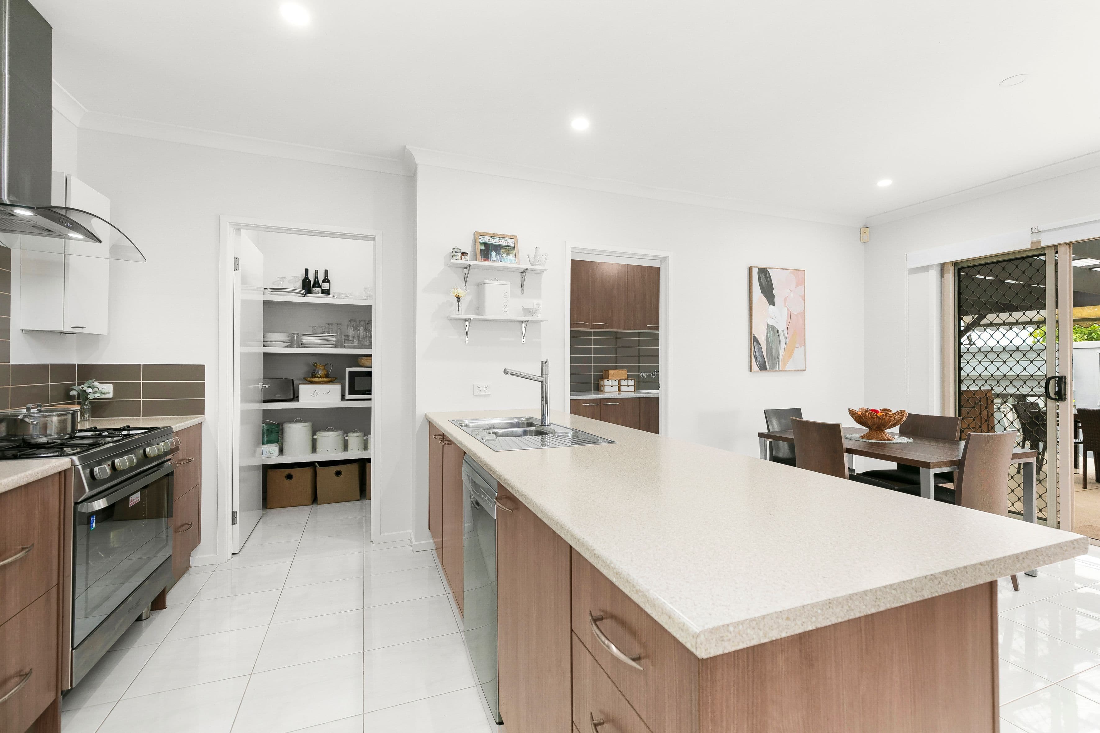 7 Castlehill Avenue, Greenvale VIC 3059, Greenvale - Thumbnail 2