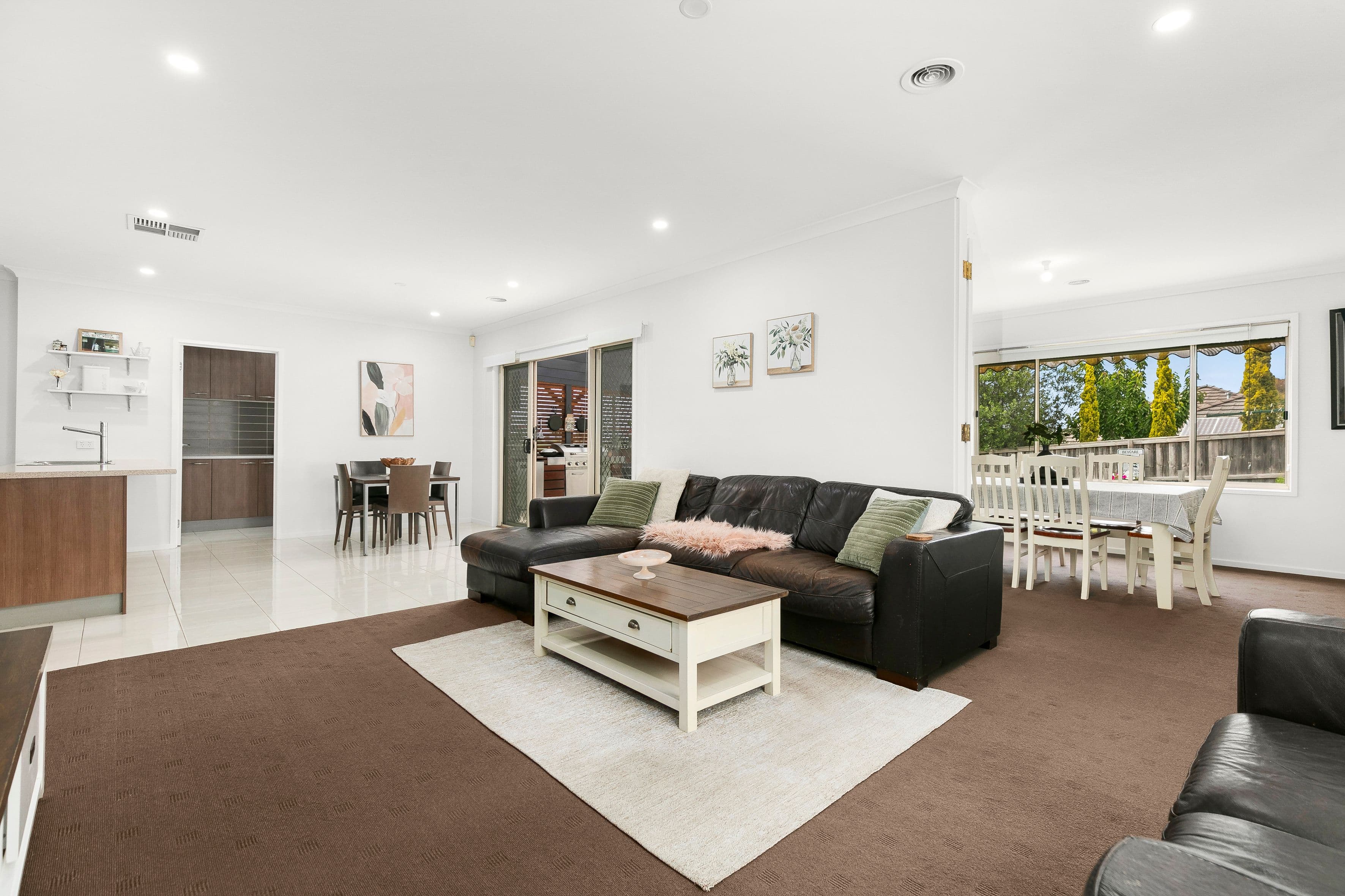 7 Castlehill Avenue, Greenvale VIC 3059, Greenvale - Thumbnail 3