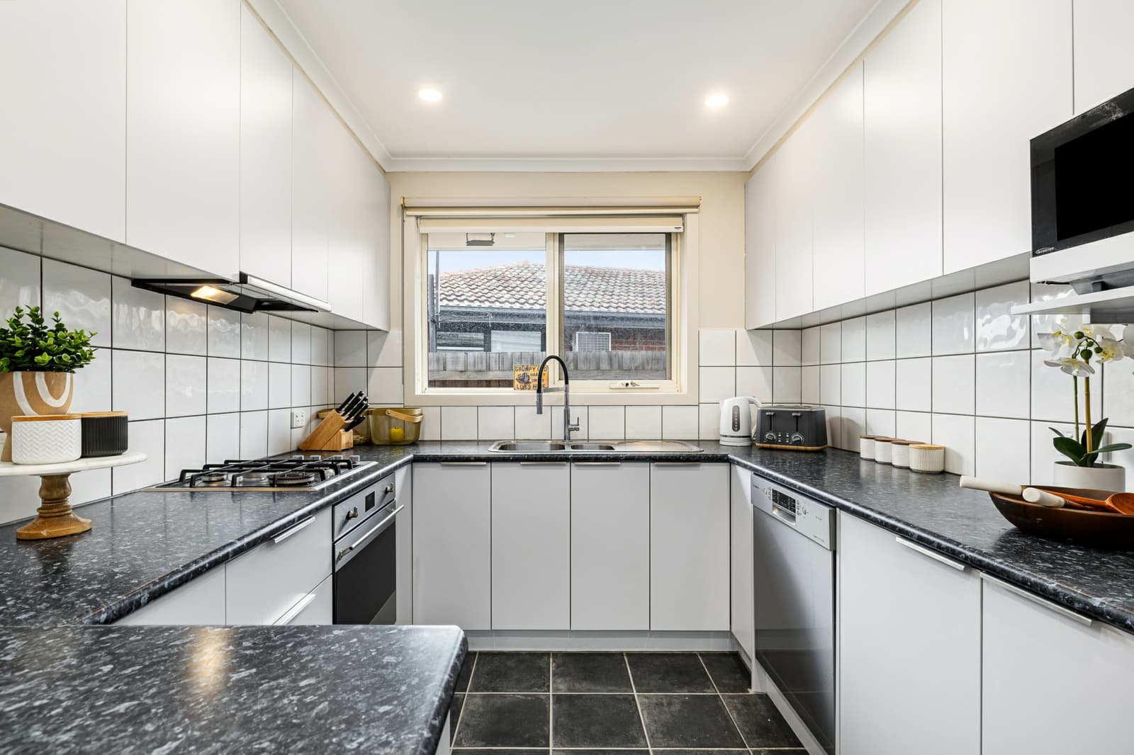 28 Bemboka Avenue,Clayton South, Clayton South - Thumbnail 4