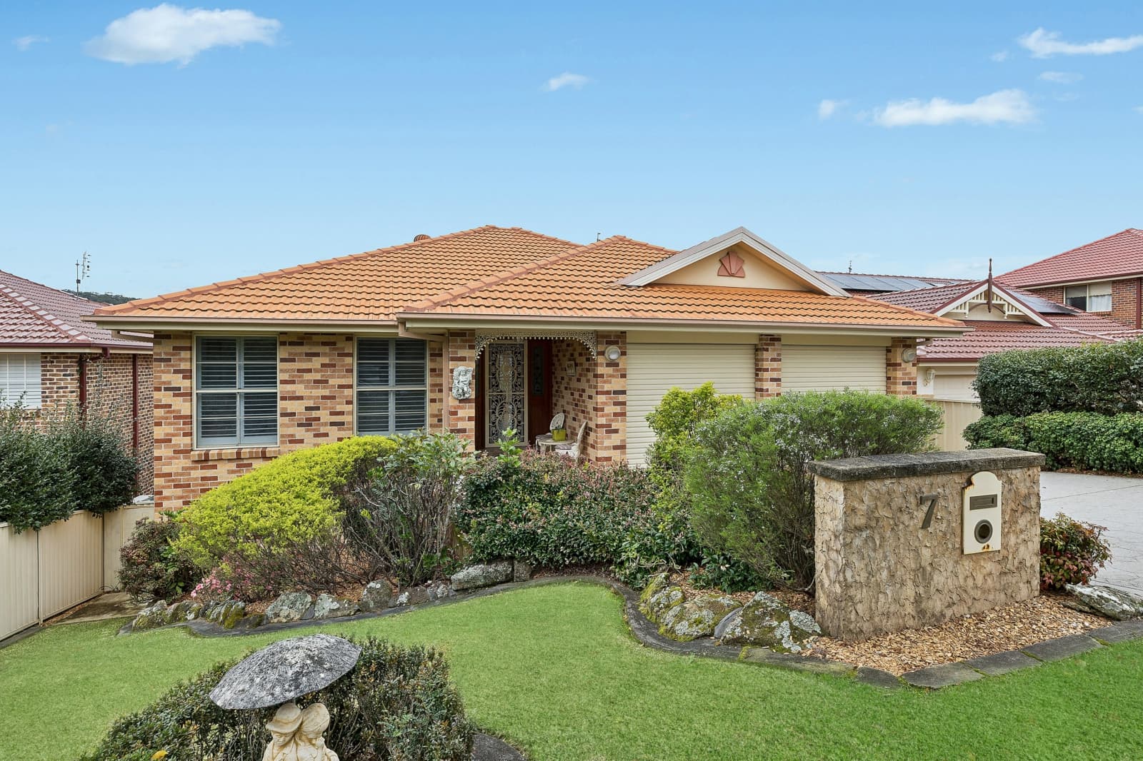 7 Robusta Close,Erina, Erina - Image 1
