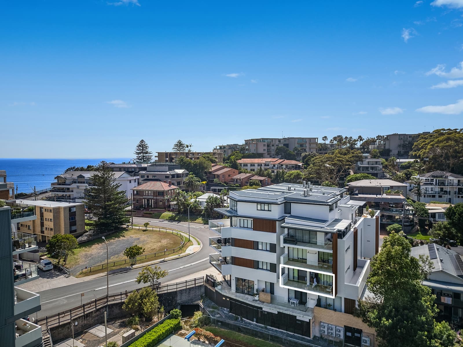 106/10 Pine Tree Lane,Terrigal, Terrigal - Image 1