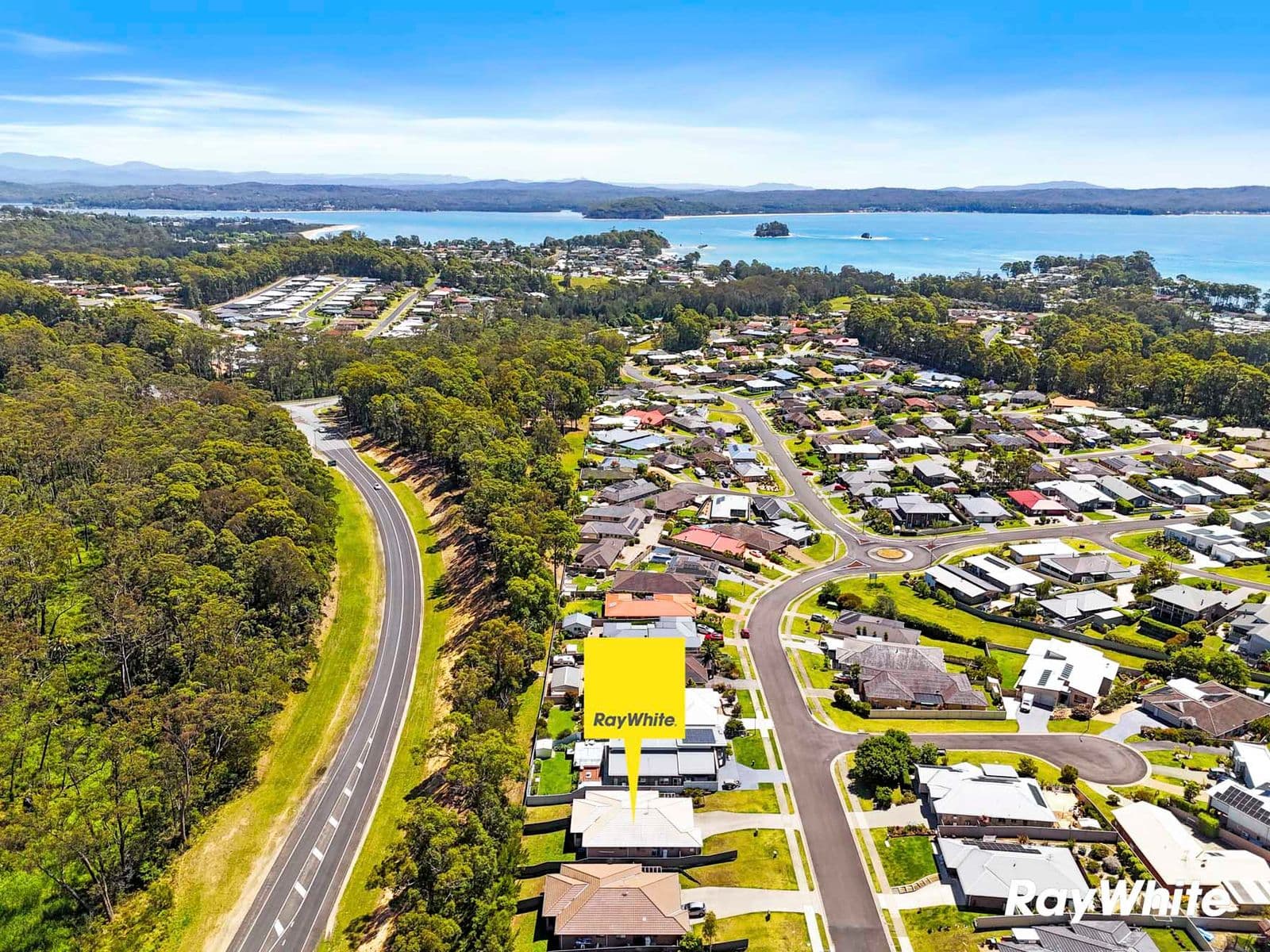 26 Freycinet Drive, Sunshine Bay - Thumbnail 3