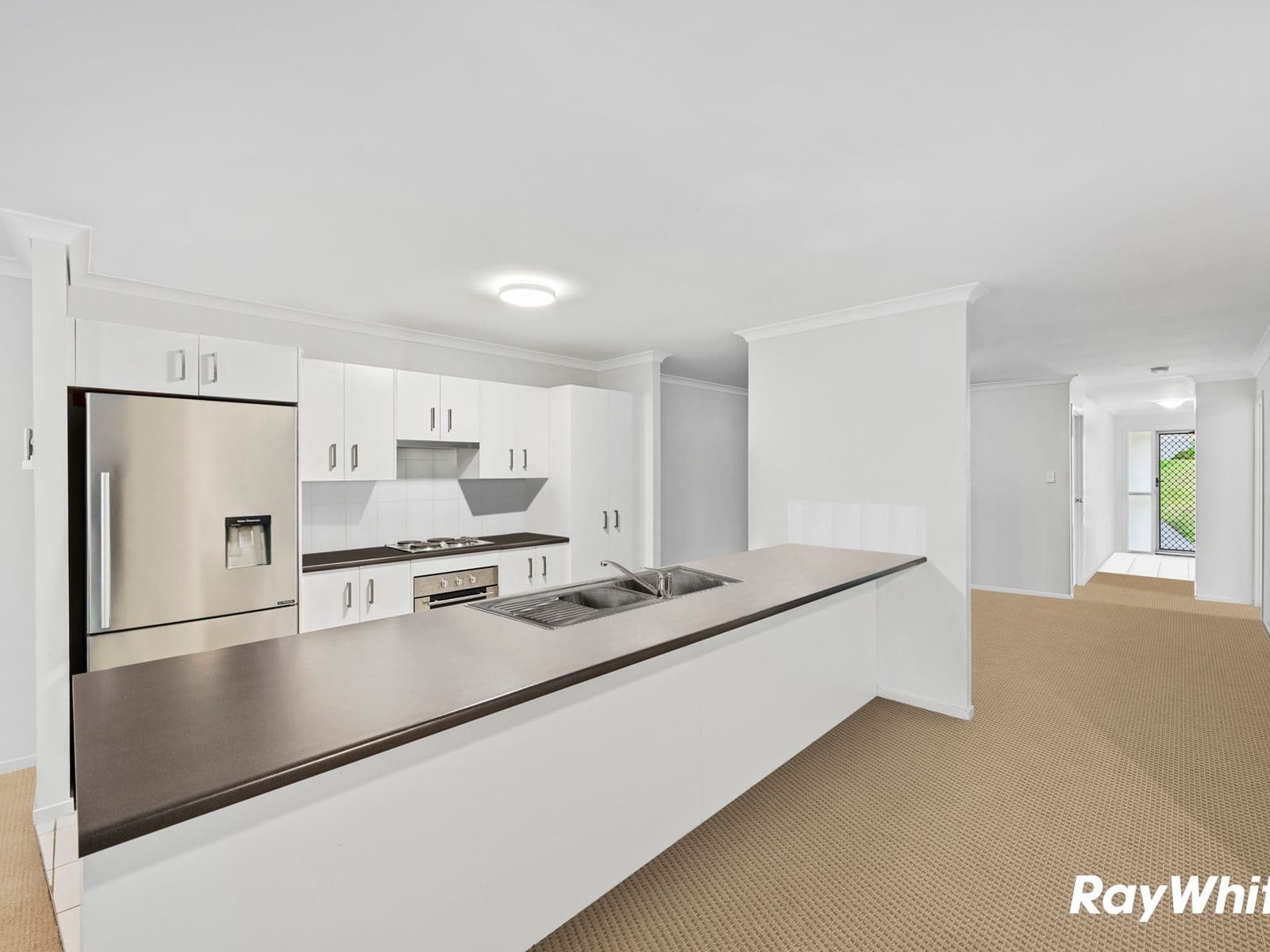 26 Freycinet Drive, Sunshine Bay - Thumbnail 7