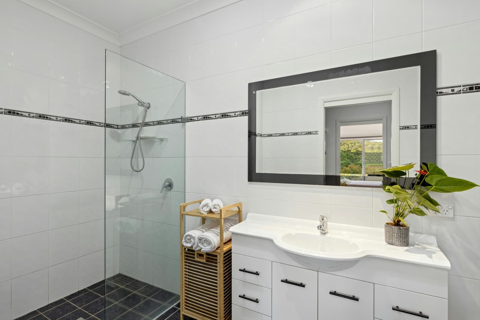 33 Olive Avenue,Phegans Bay, Phegans Bay - Thumbnail 8