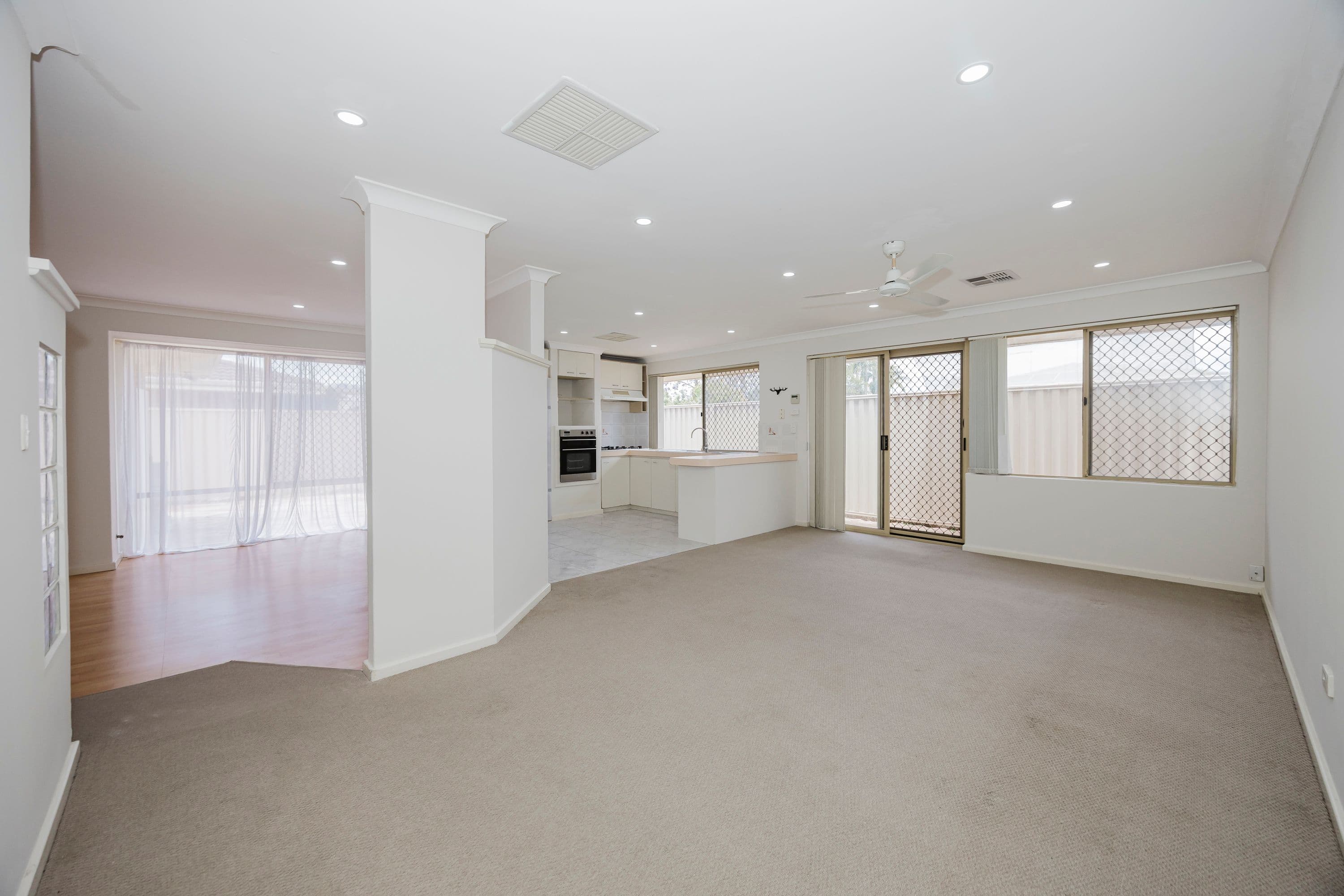 25 Meadowview Drive, Ballajura WA 6066, Ballajura - Thumbnail 6