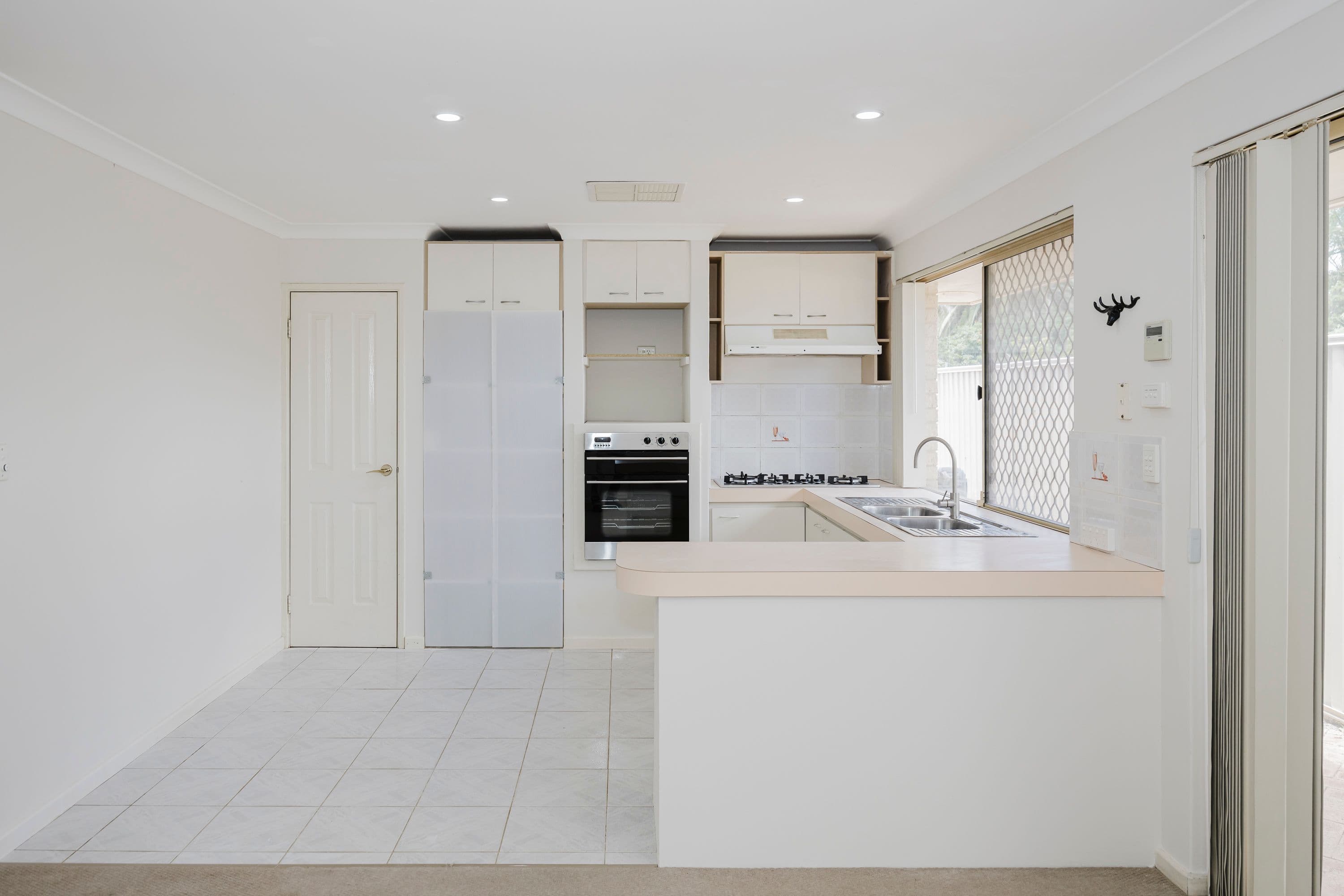 25 Meadowview Drive, Ballajura WA 6066, Ballajura - Thumbnail 8