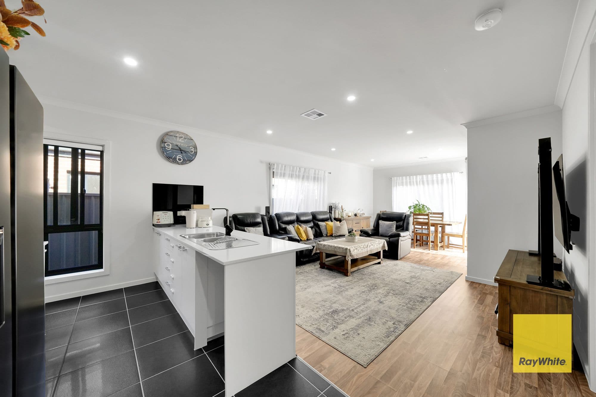 12 Stanhope Road, Tarneit VIC 3029, Tarneit - Thumbnail 6