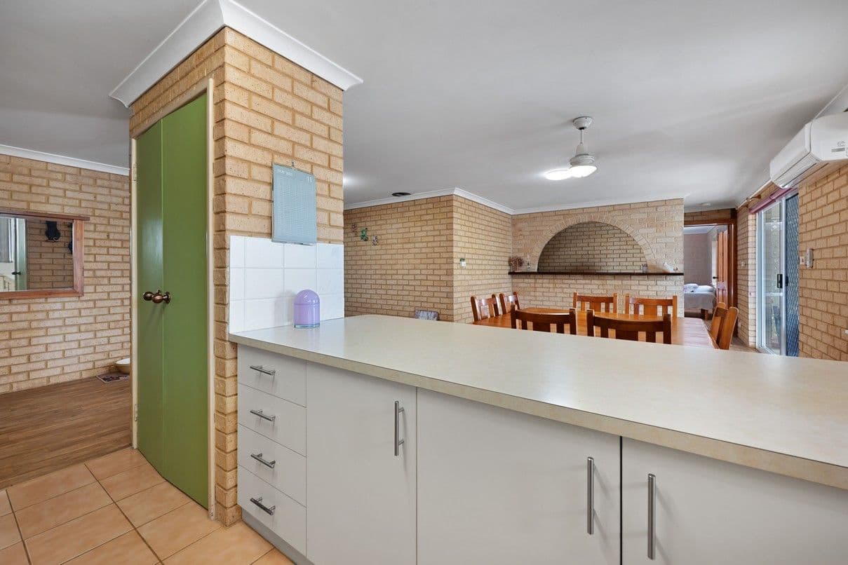 6 Boaz Street, Karloo WA 6530, Karloo - Thumbnail 2