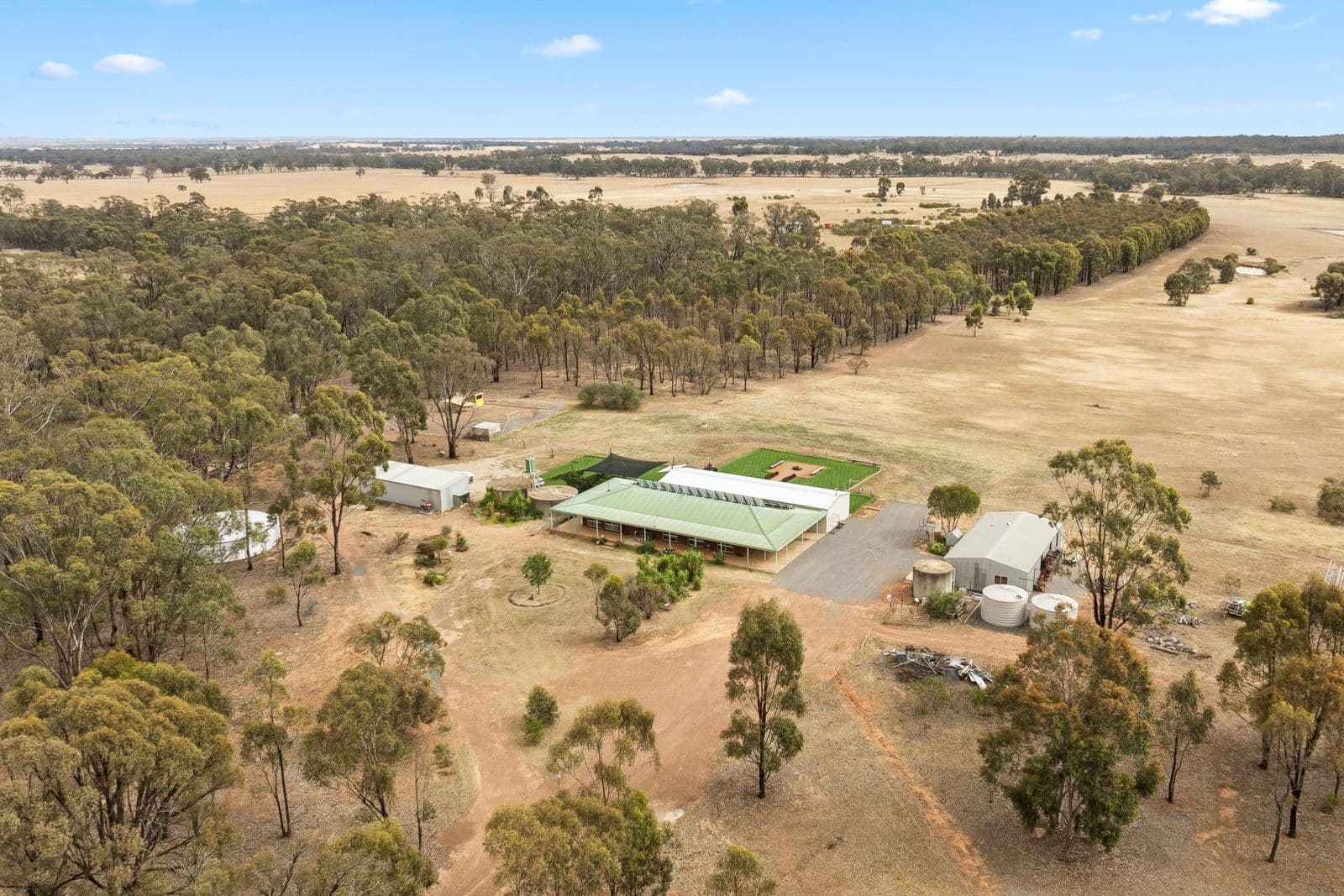 114 Strays Lane, Rushworth - Thumbnail 4