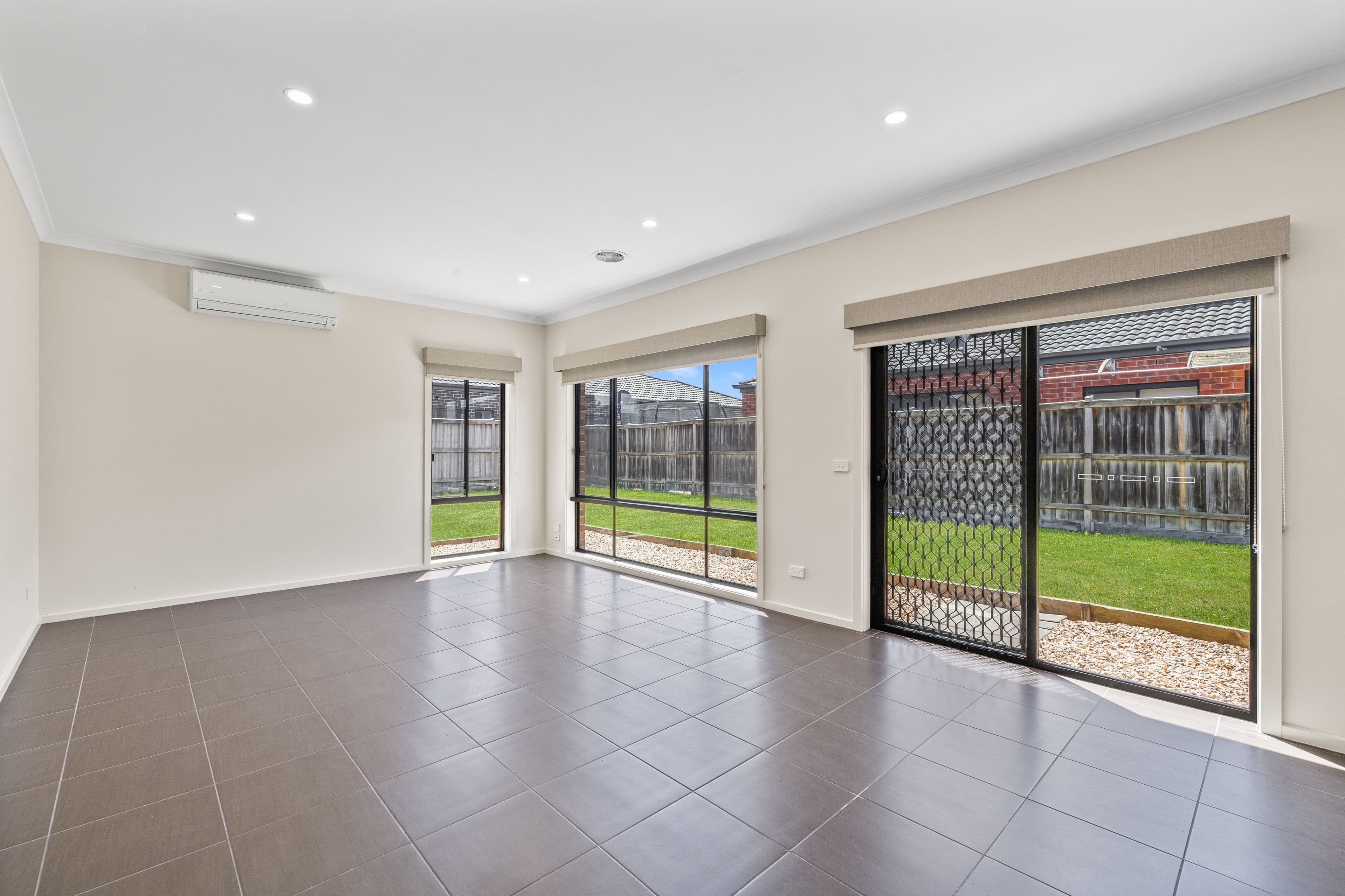 17 Millbrook Terrace, Wallan VIC 3756, Wallan - Thumbnail 4