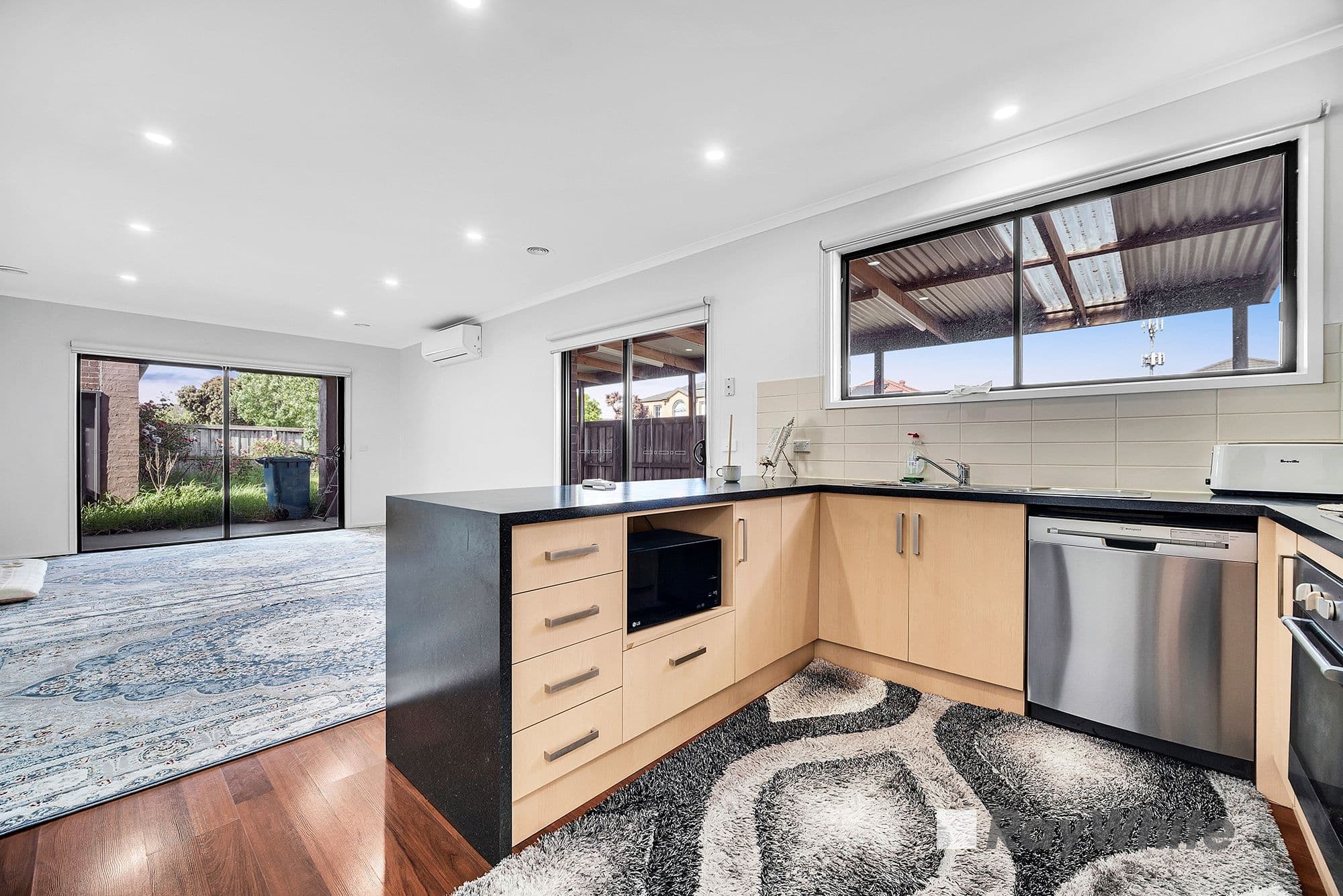 20 Violet Way, Cranbourne VIC 3977, Cranbourne - Thumbnail 4