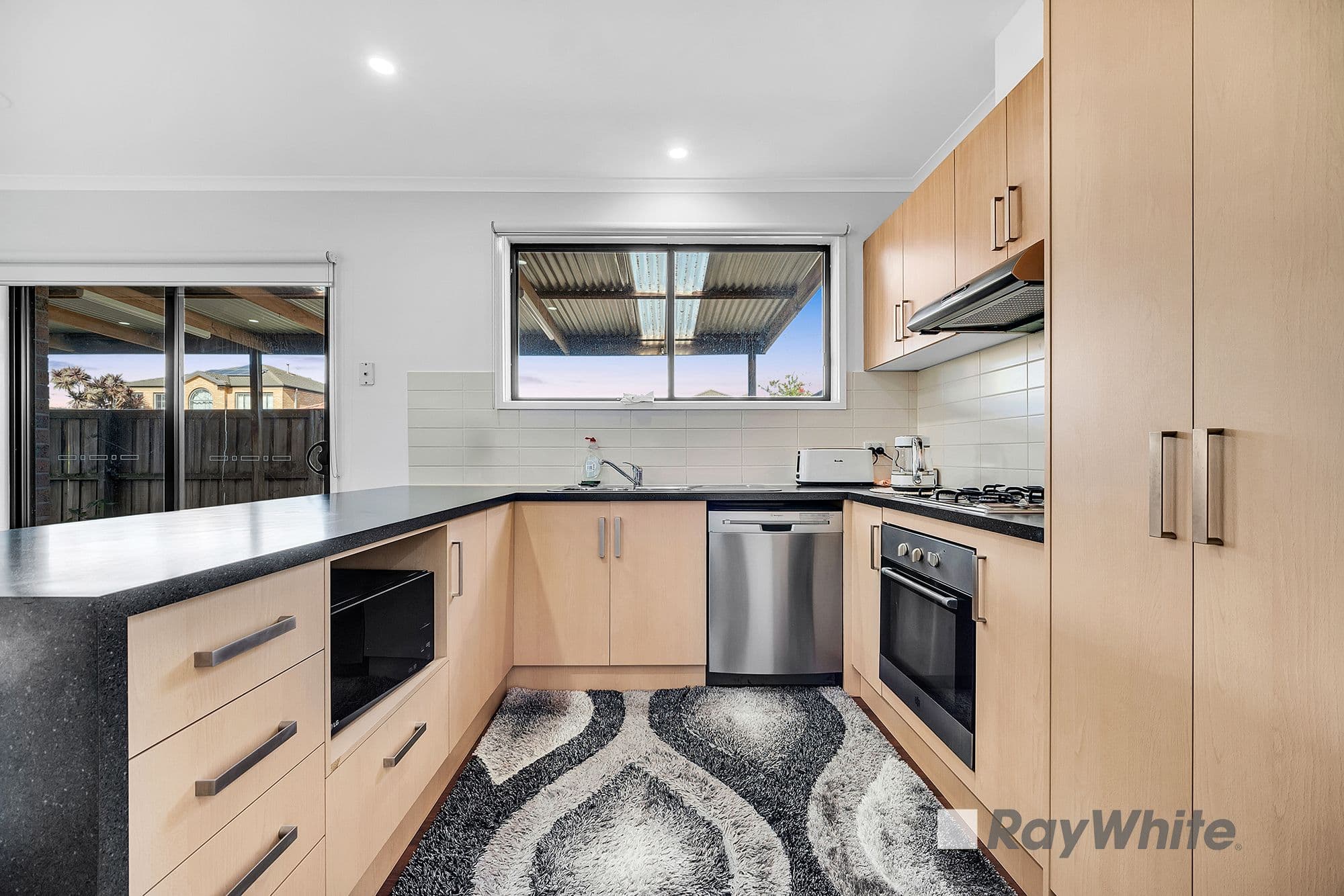 20 Violet Way, Cranbourne VIC 3977, Cranbourne - Thumbnail 5