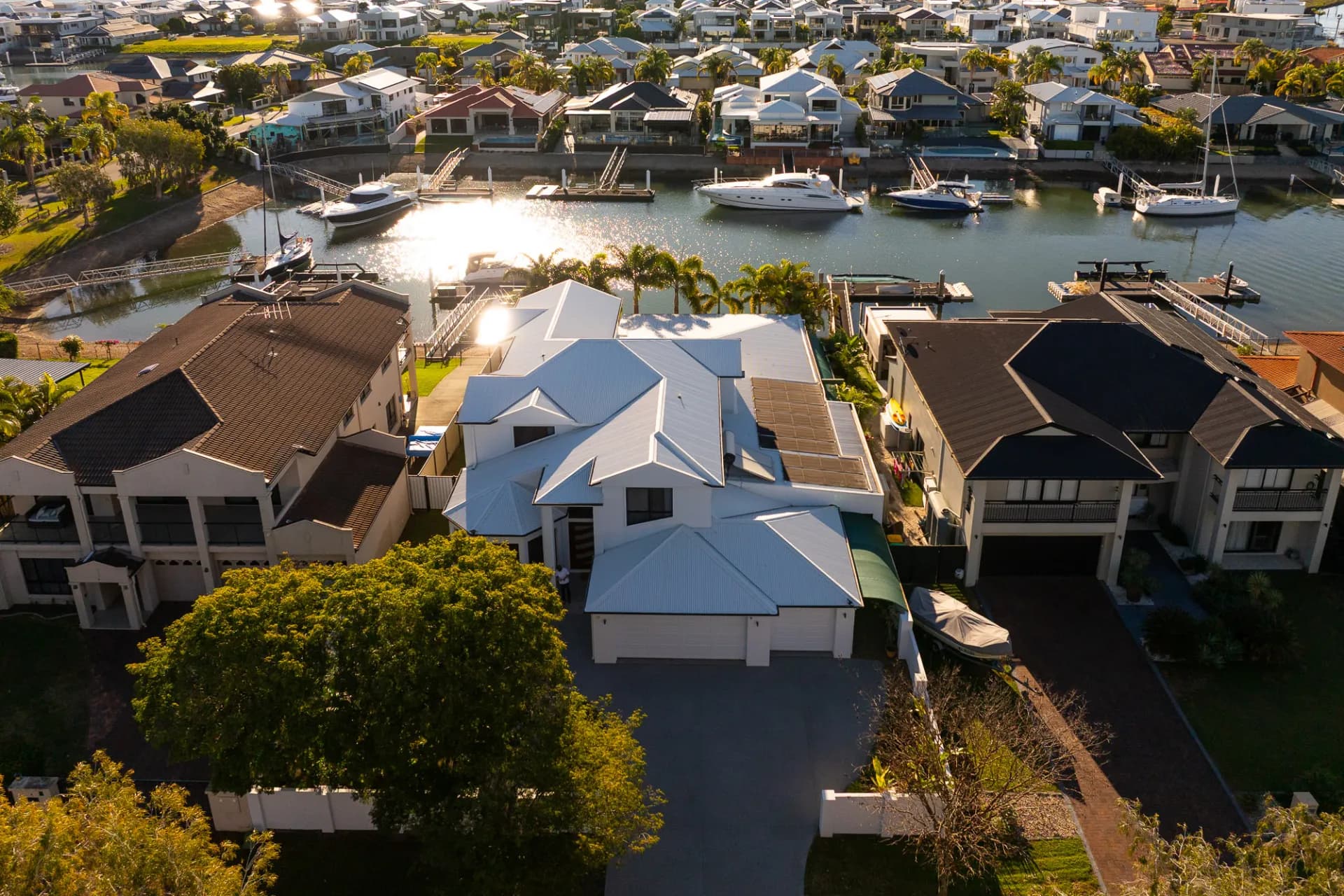 8 Heritage Court, Newport, QLD, Newport - Image 1