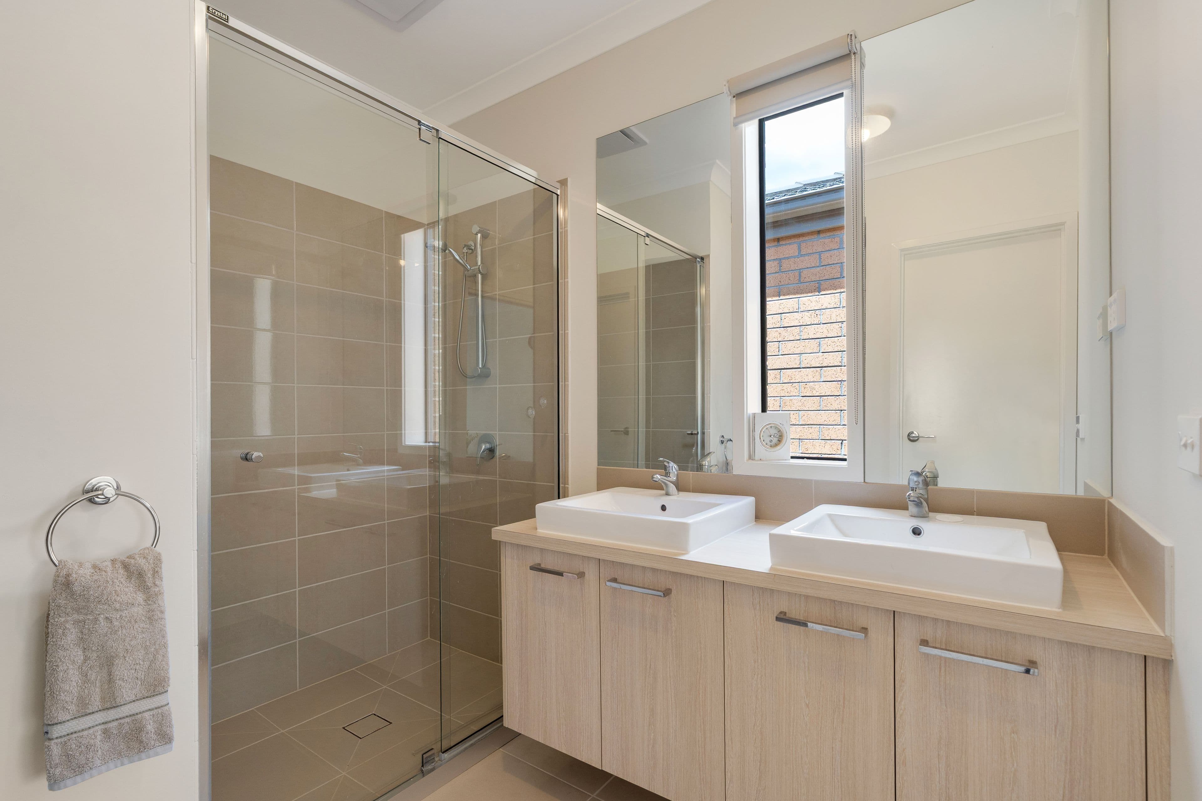 17 Degraves Street, Mickleham VIC 3064, Mickleham - Thumbnail 3