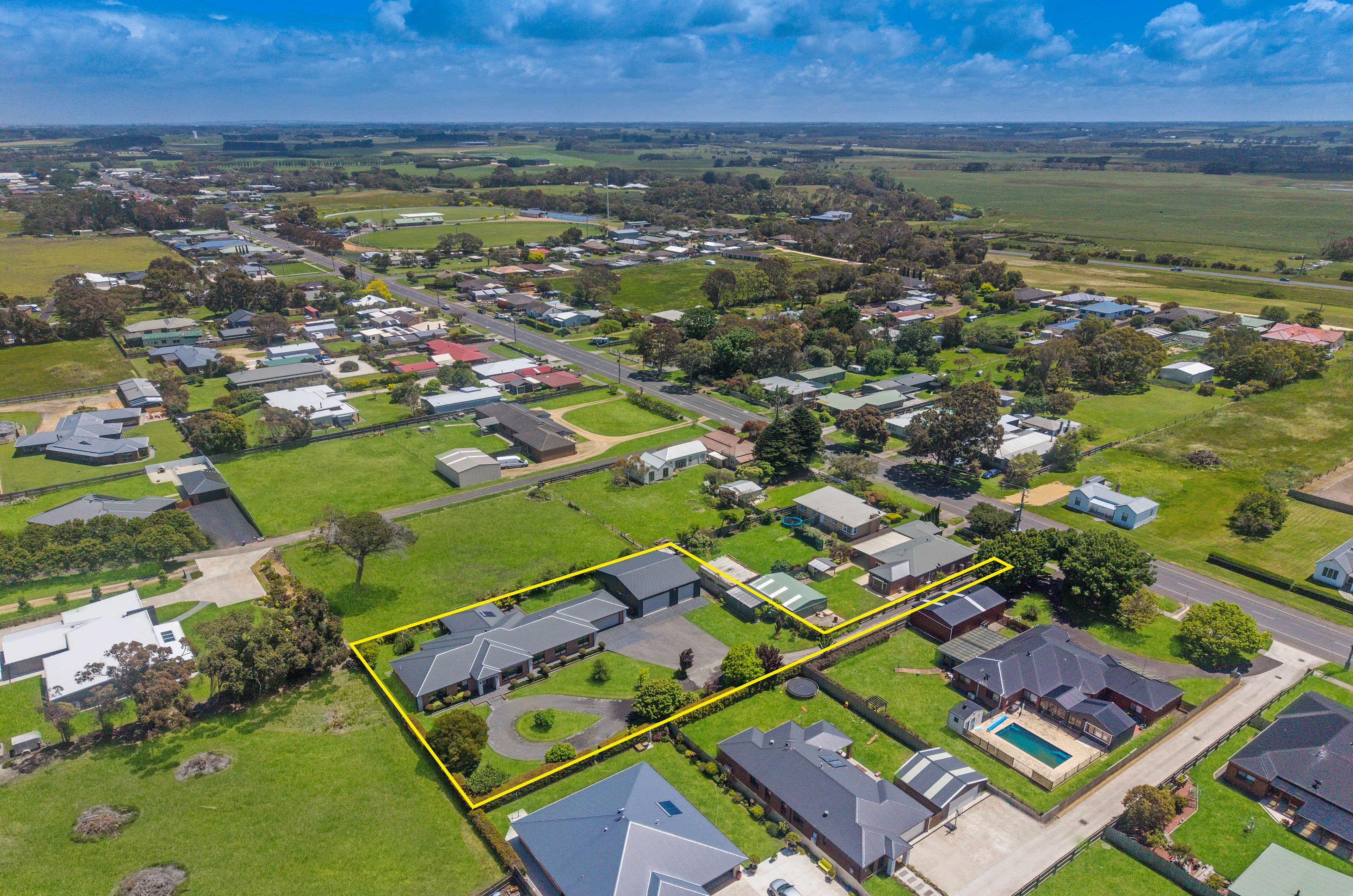 119 Ziegler Parade, Allansford VIC 3277, Allansford - Thumbnail 2