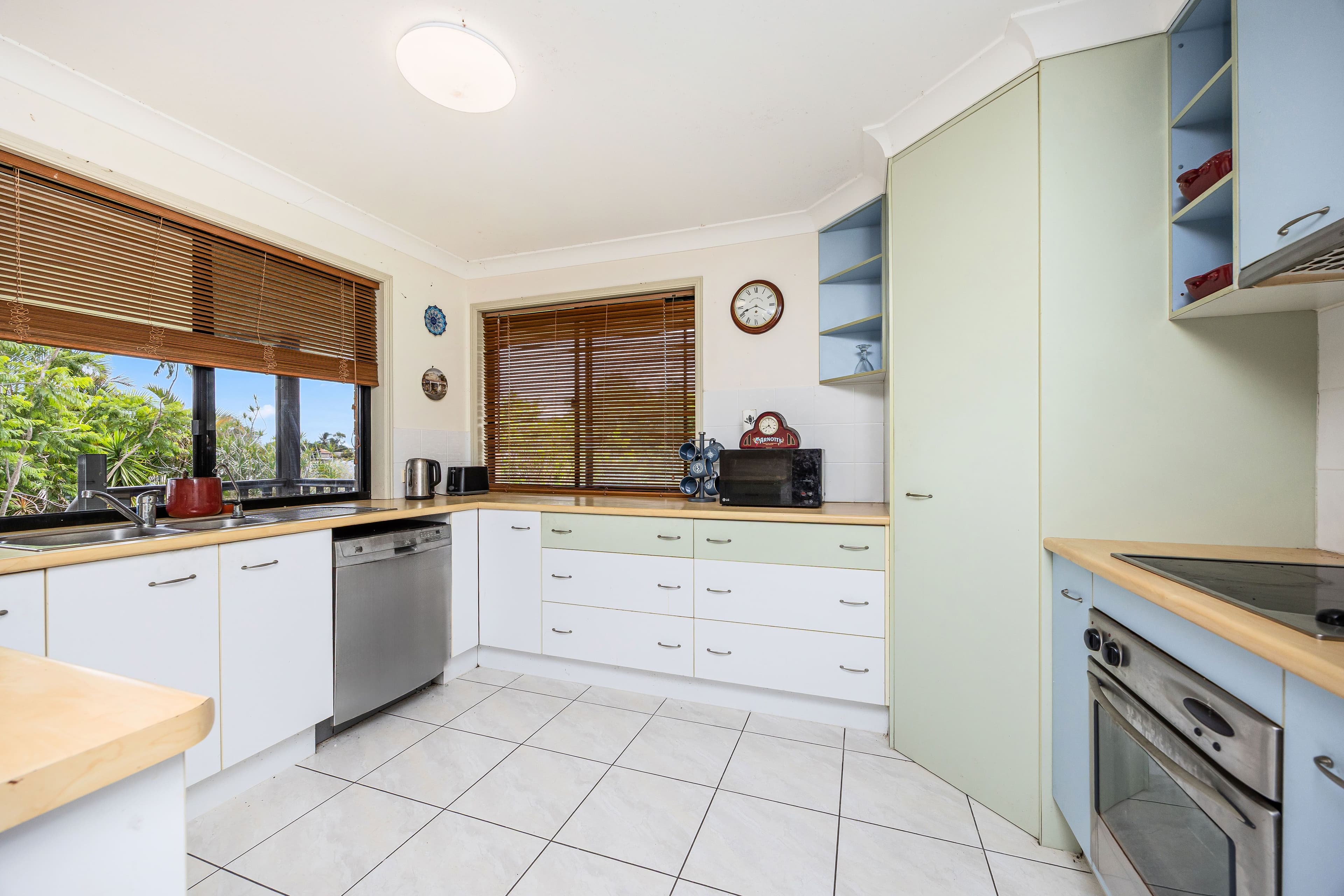 14 Marineview Avenue, Scarness QLD 4655, Scarness - Thumbnail 7