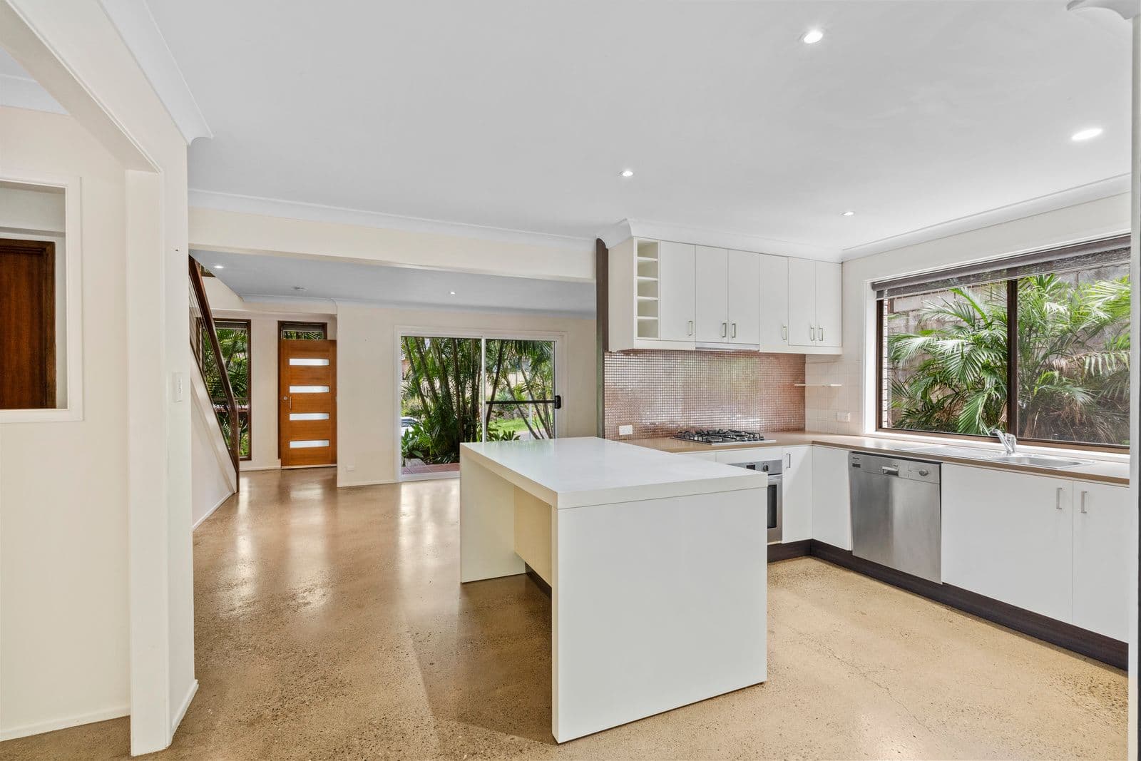9 Antonia Street, Mount Gravatt East QLD 4122, Mount Gravatt East - Thumbnail 2