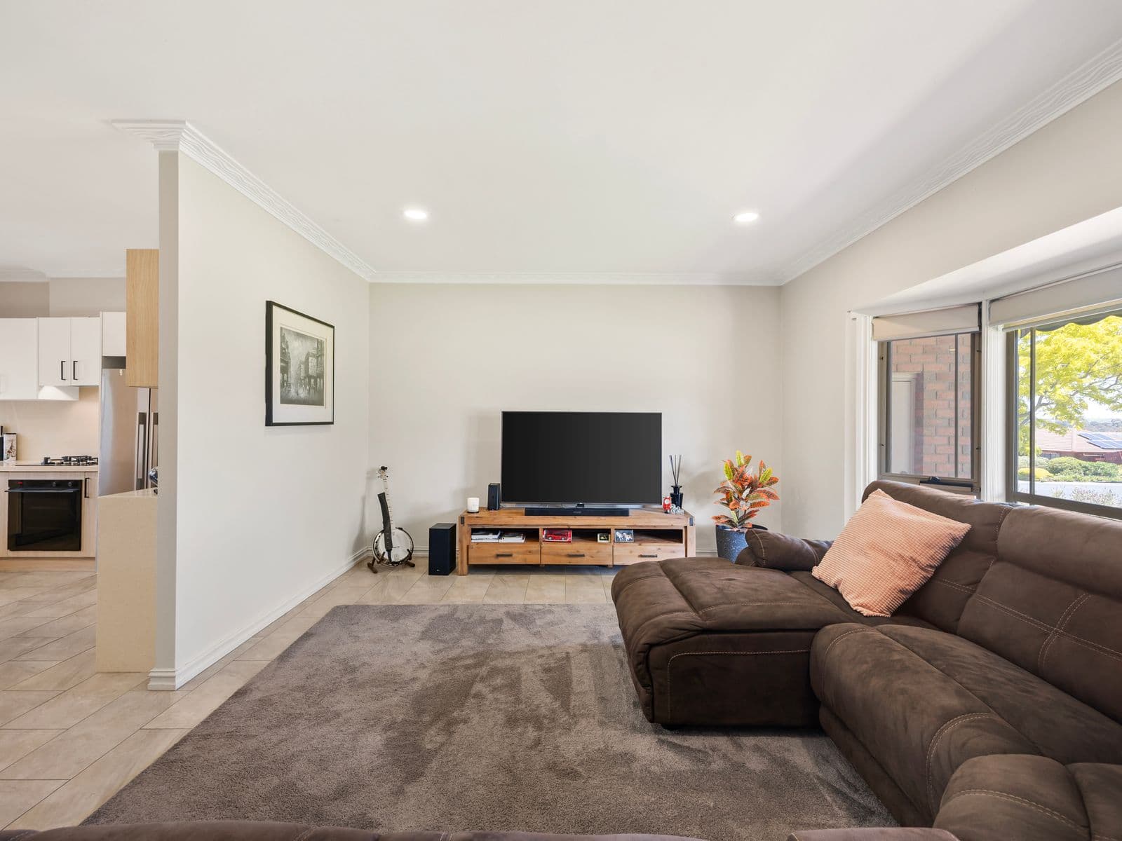28 Heatherbrae Crescent, Sunbury - Thumbnail 2