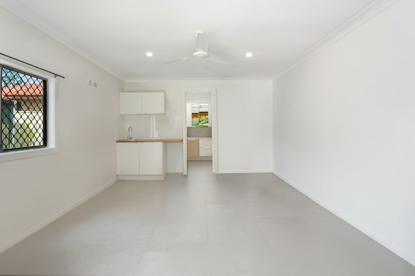 176 K P Mcgrath Drive,Elanora, Elanora - Thumbnail 7