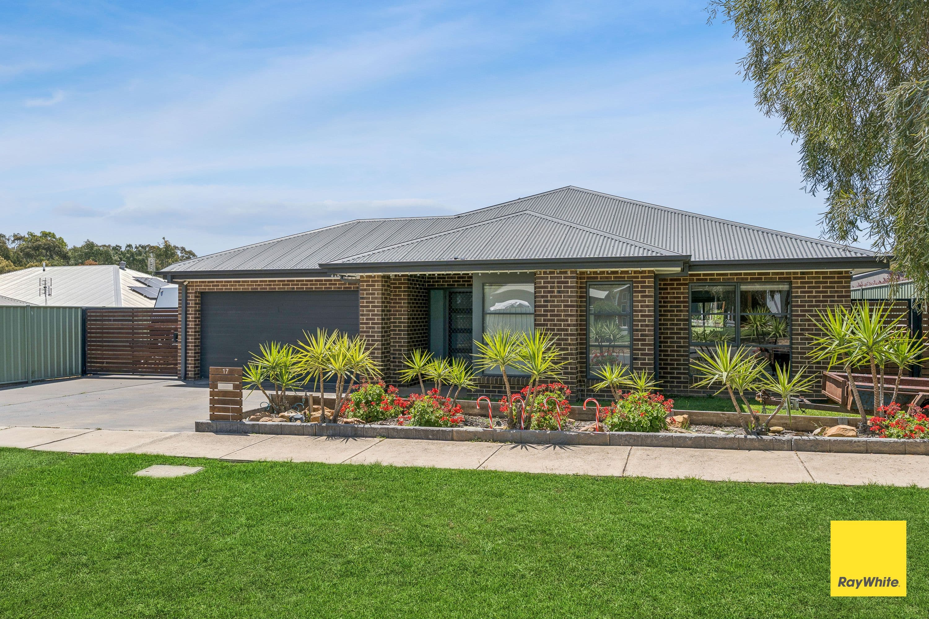 17 Amanda Drive, Maiden Gully VIC 3551, Maiden Gully - Thumbnail 3