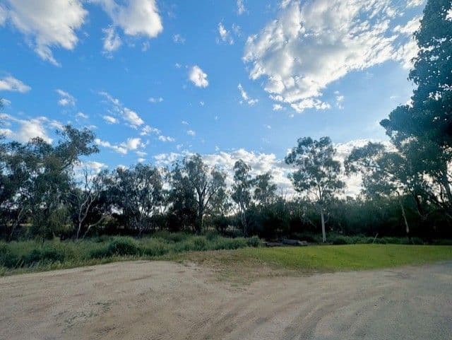 2 MURRAY Street, Moulamein NSW 2733, Moulamein - Thumbnail 2