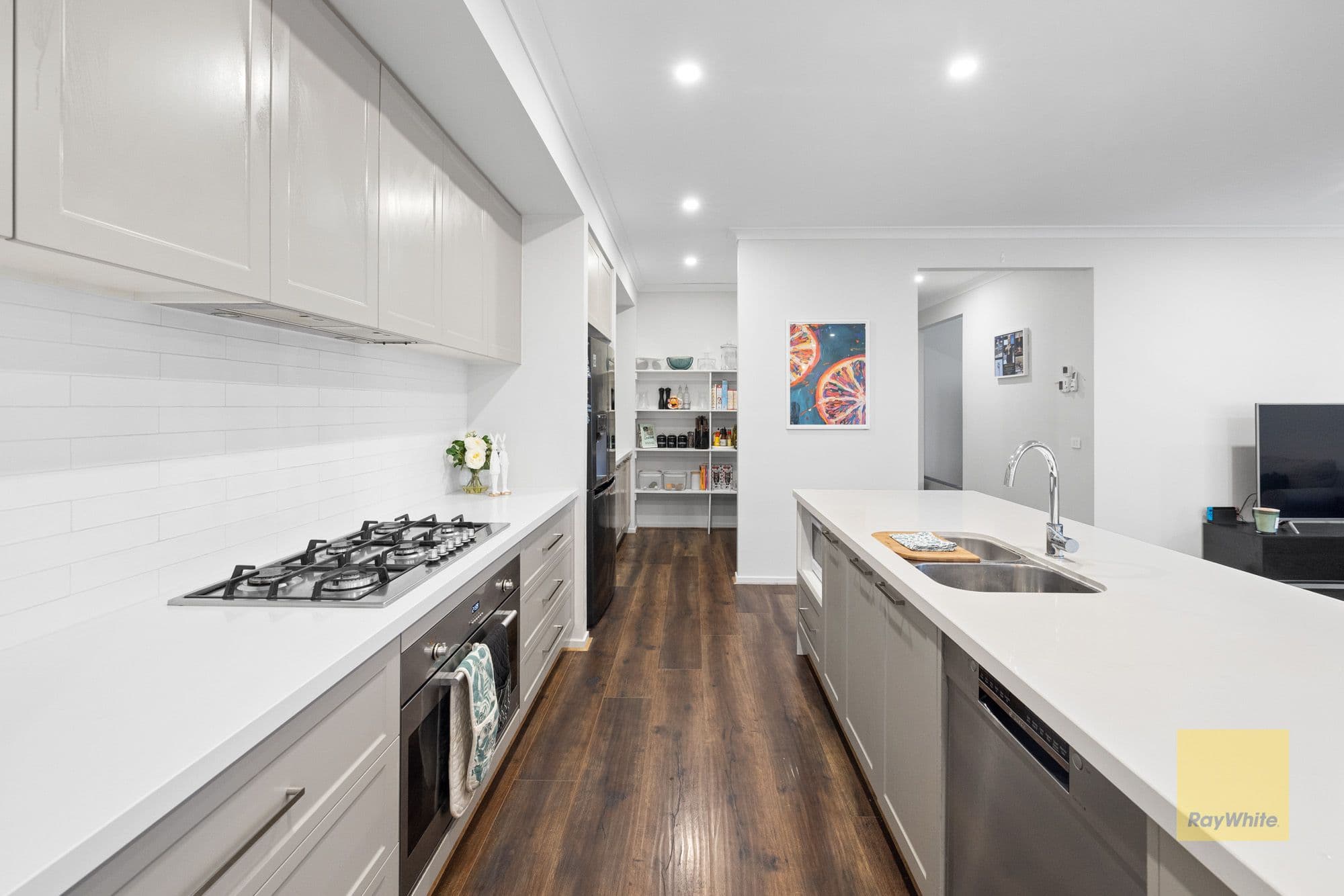 5 Harris Avenue, Hoppers Crossing VIC 3029, Hoppers Crossing - Thumbnail 4