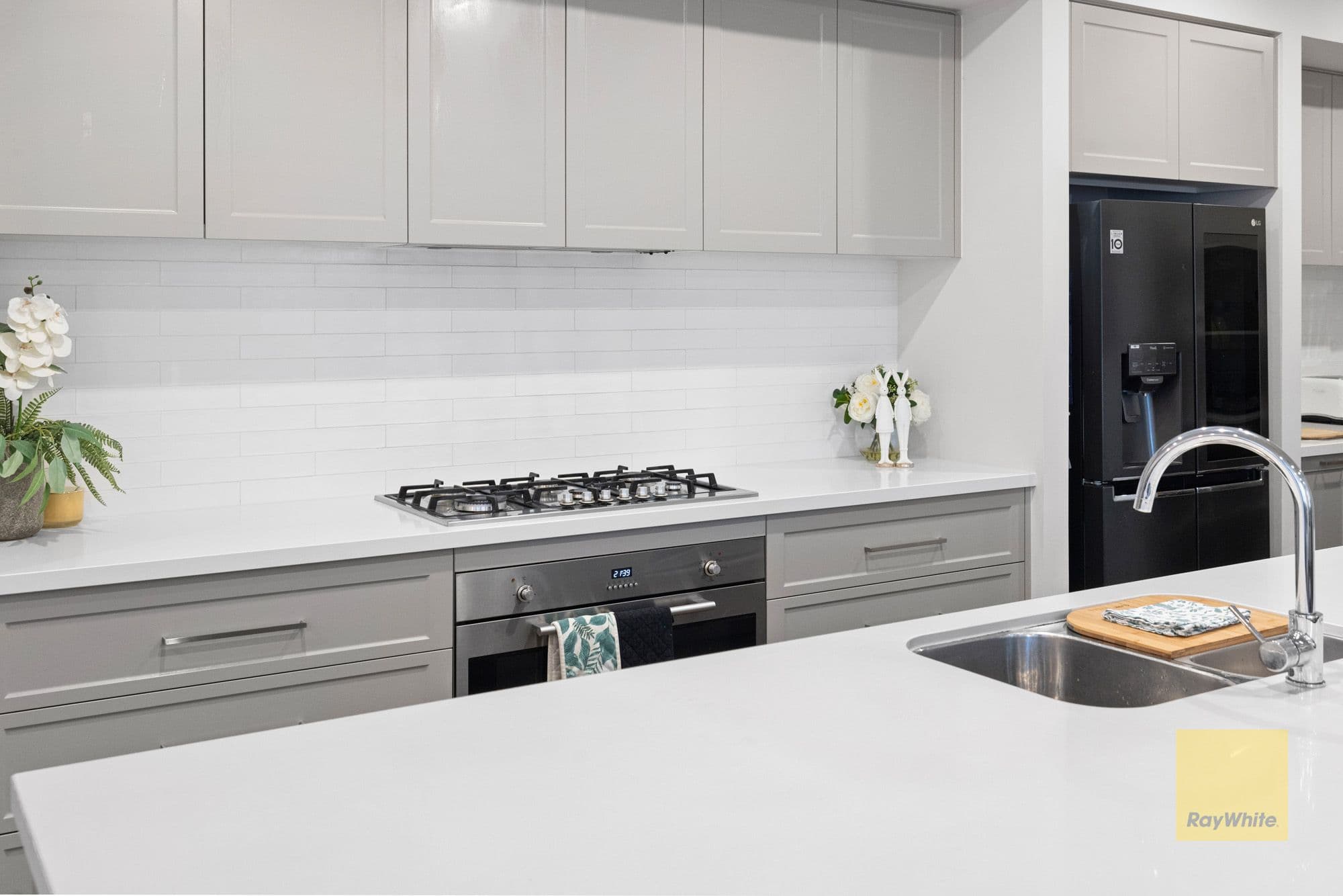 5 Harris Avenue, Hoppers Crossing VIC 3029, Hoppers Crossing - Thumbnail 5
