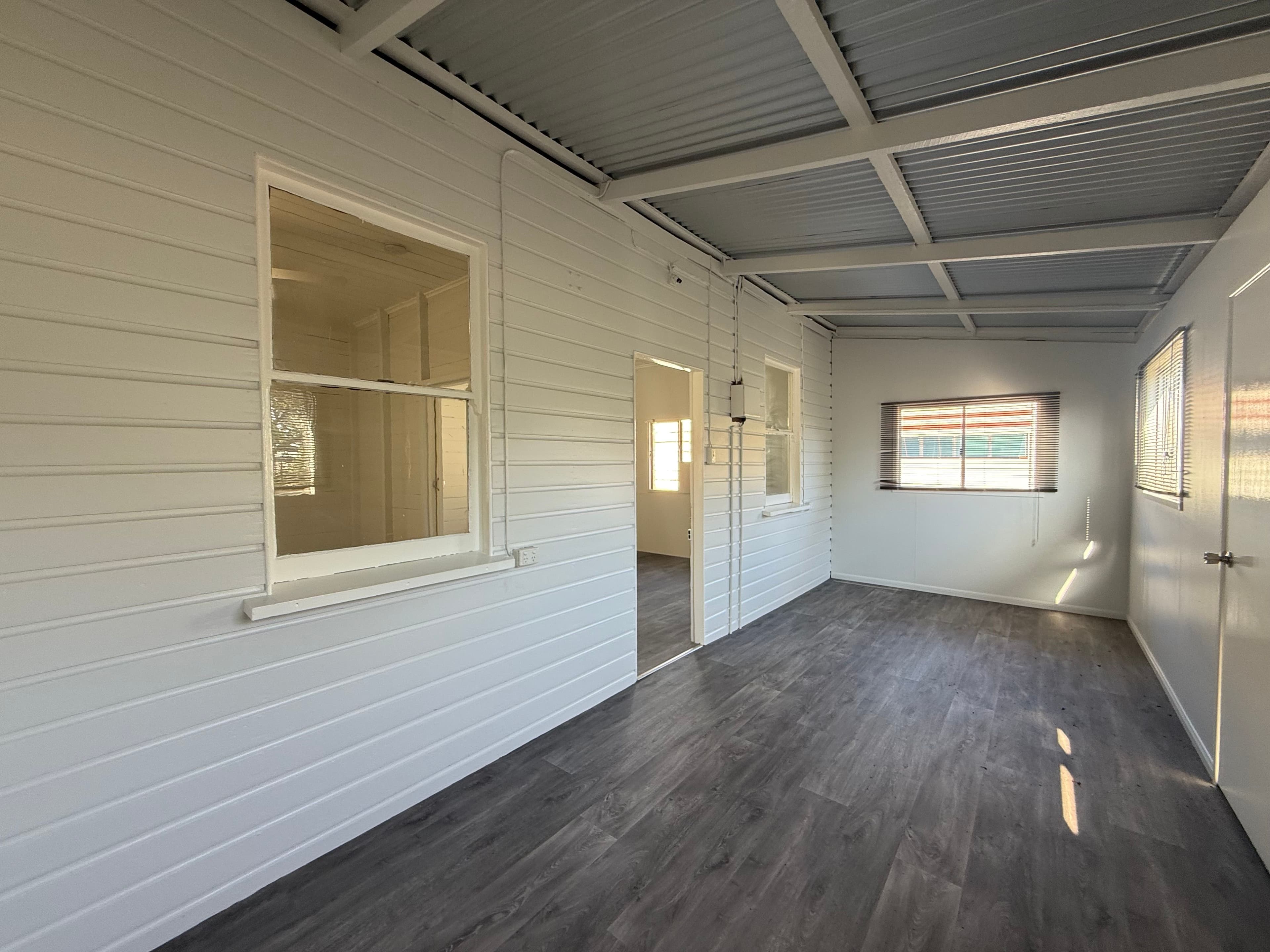 116 Ash Street, Barcaldine QLD 4725, Barcaldine - Thumbnail 2
