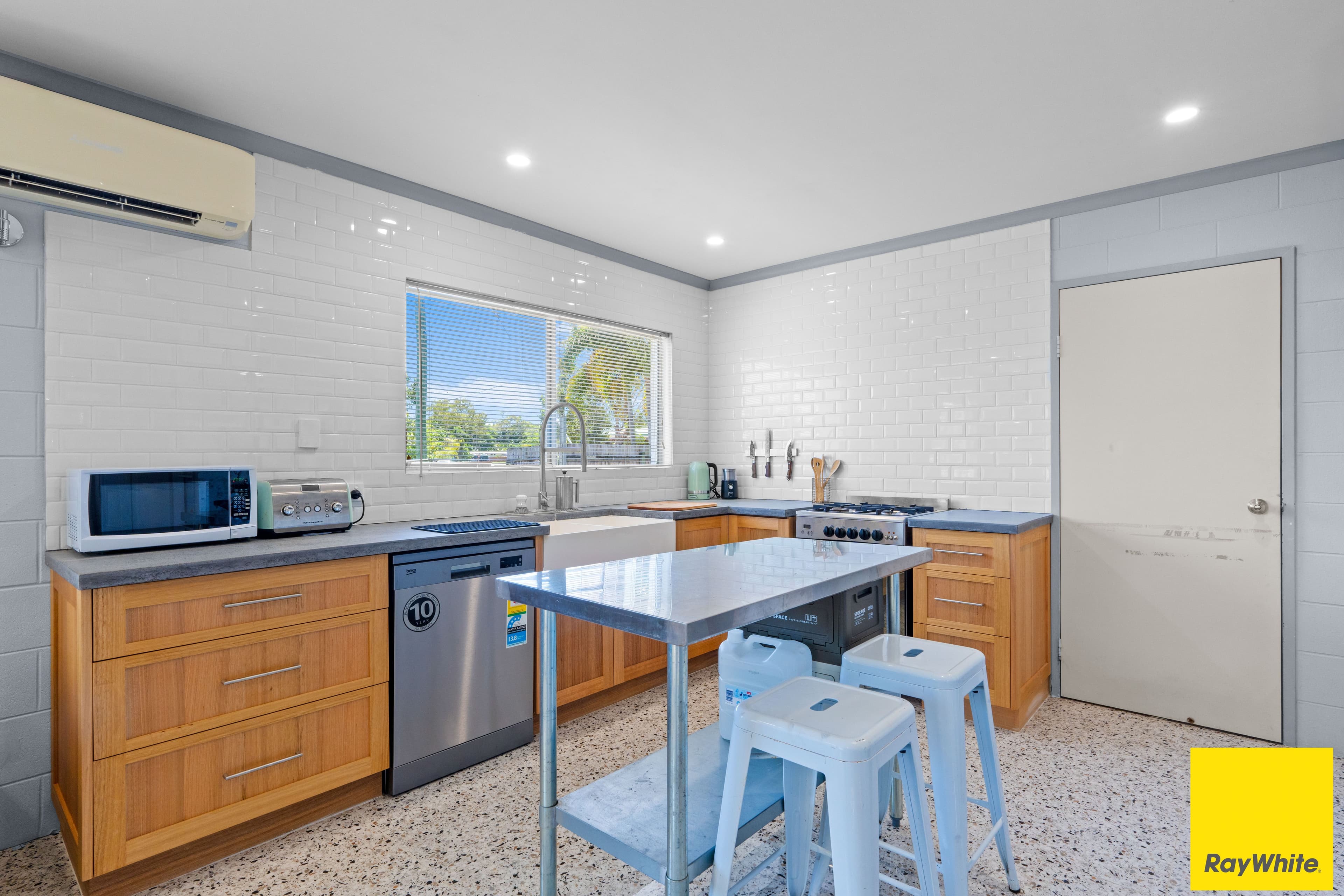 17 Bamboo Street, Holloways Beach QLD 4878, Holloways Beach - Thumbnail 3