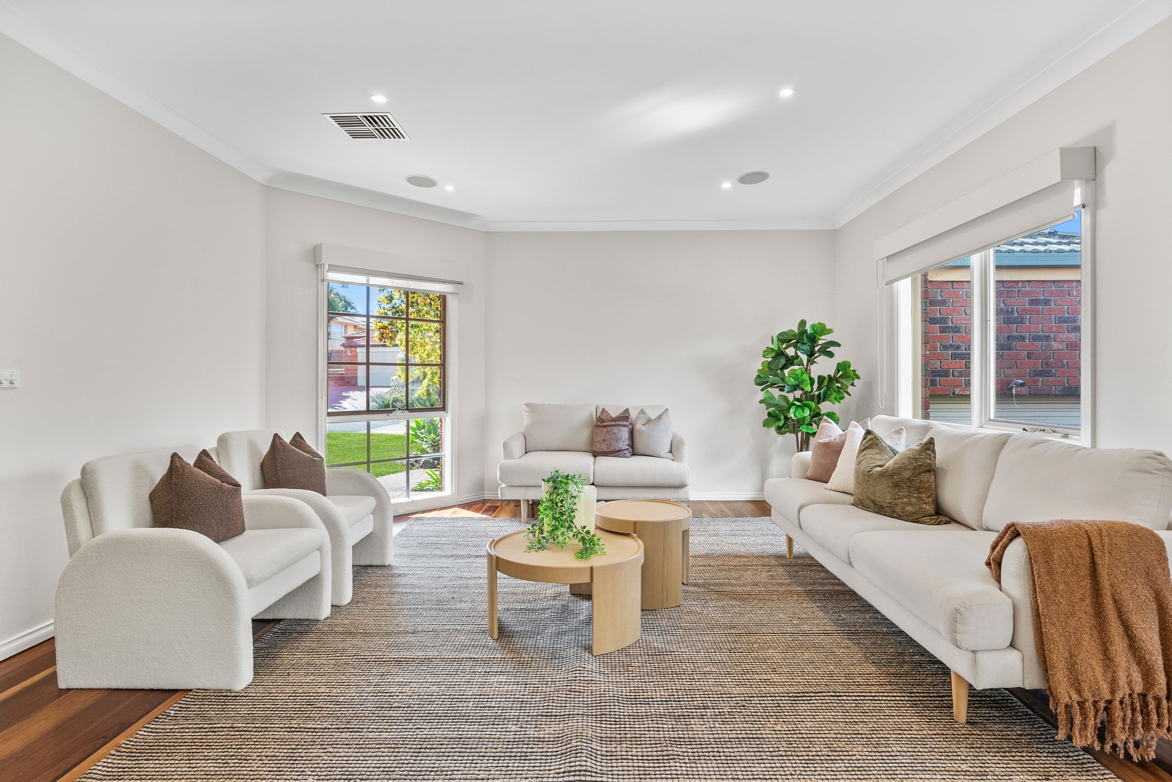 10 Reynolds Court, Roxburgh Park VIC 3064, Roxburgh Park - Thumbnail 2