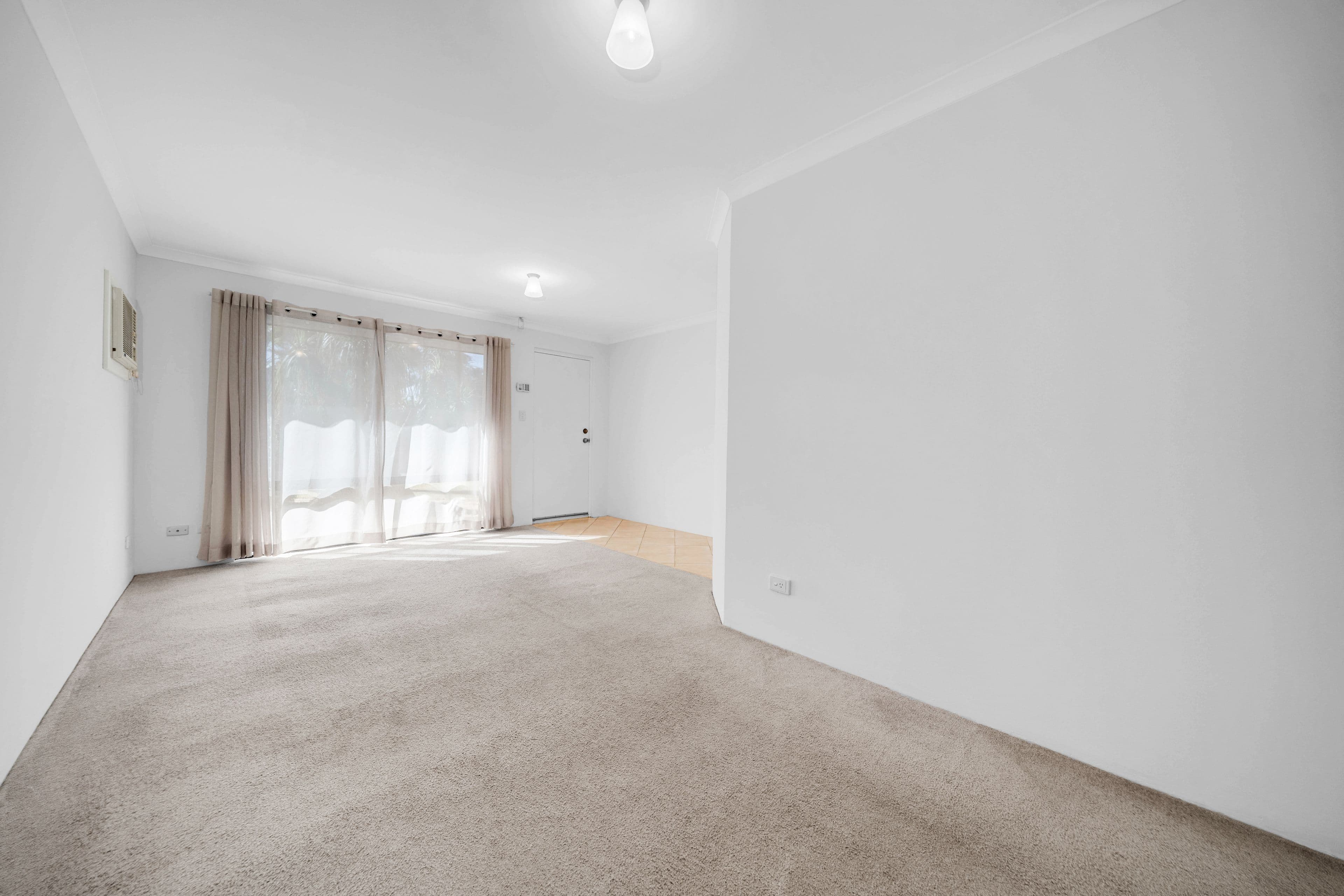 4 Hemmings Close, Clarkson WA 6030, Clarkson - Thumbnail 4
