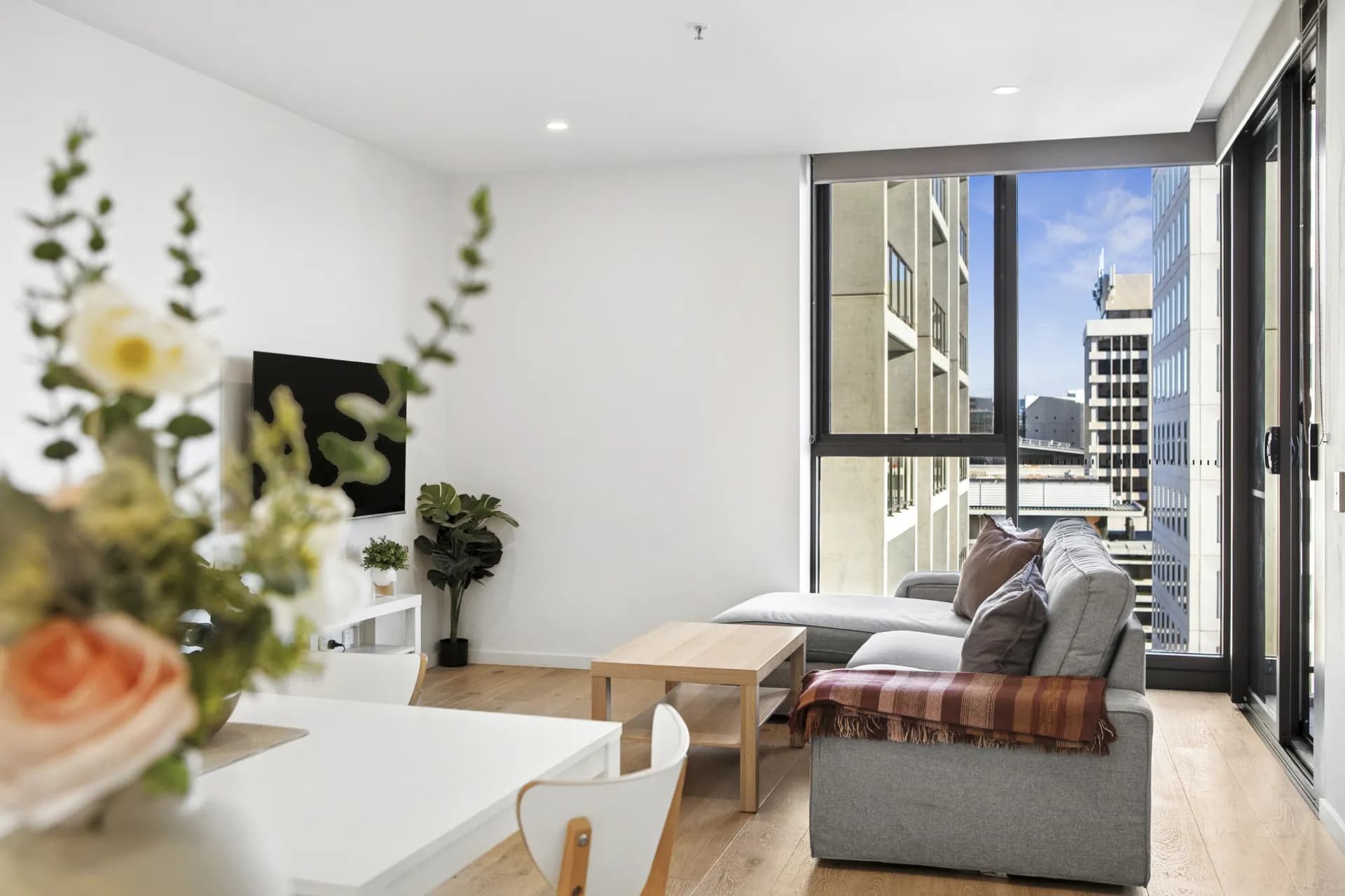 808/39 London Circuit, Canberra - Thumbnail 5