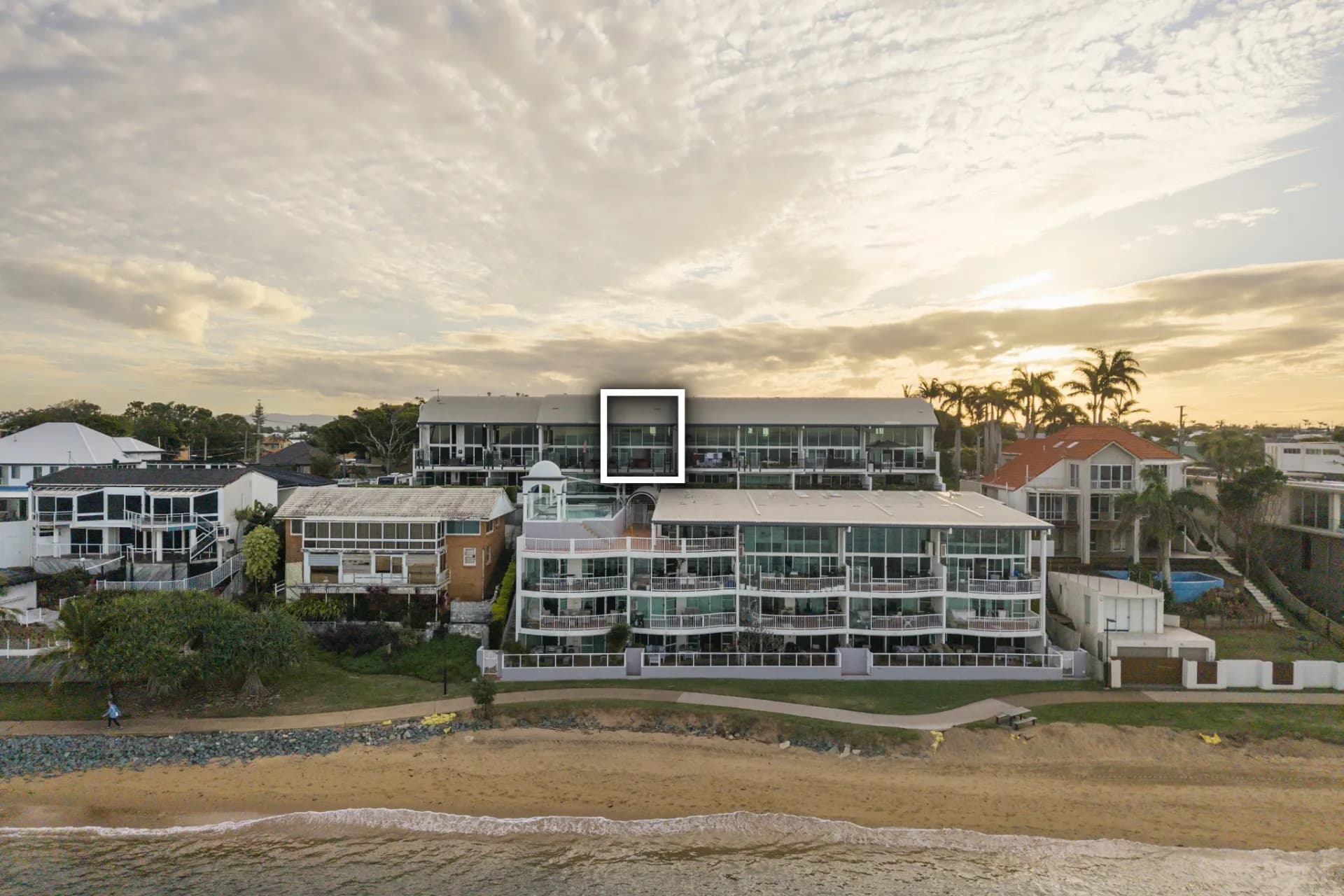 27/94-98 Prince Edward Parade, Redcliffe., Redcliffe - Thumbnail 5