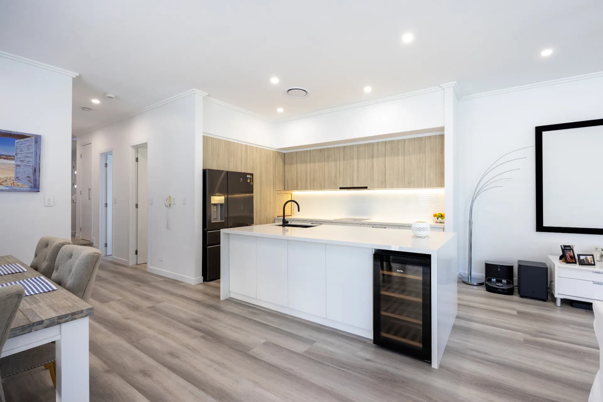 6113 Trasimeno Avenue, Hope Island, QLD, Hope Island - Thumbnail 4